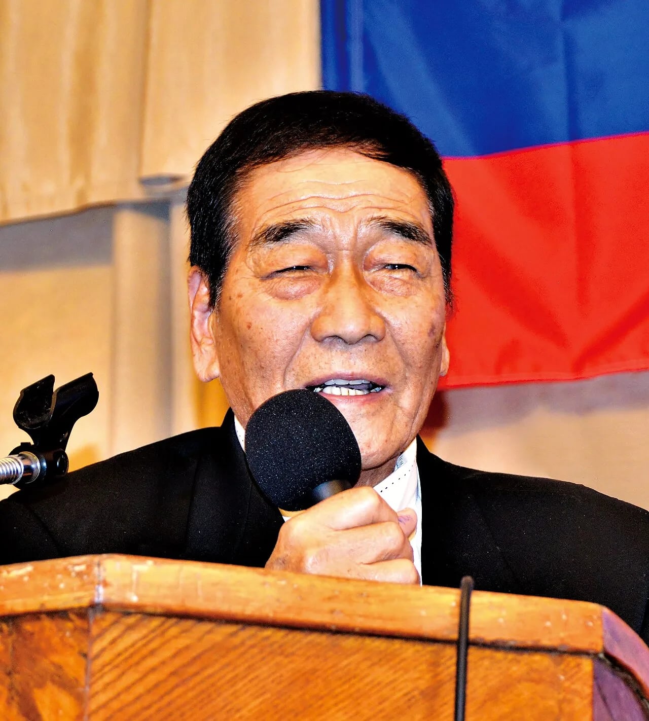 Porträt von Fumihiko Tamura (1940–2018) – Gedenkseite