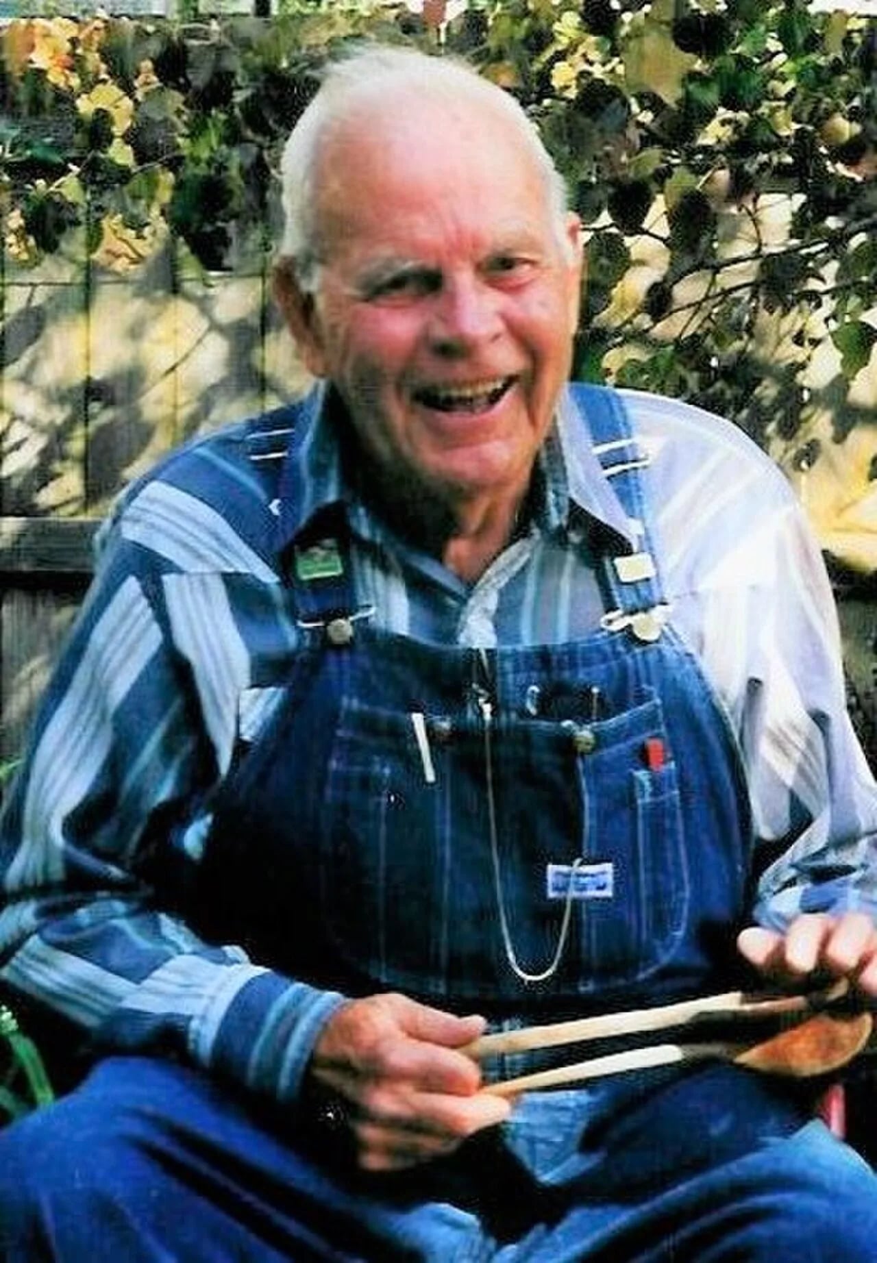 Portrait of Claude Ferguson (1923–2006) – memorial page