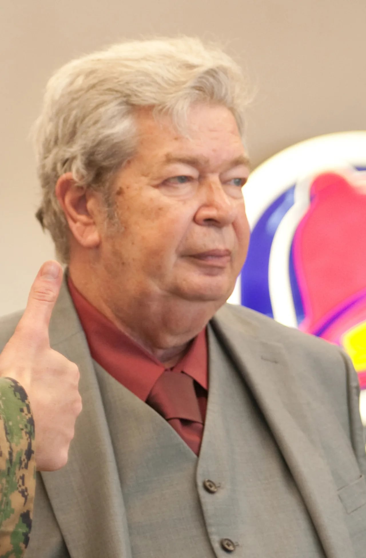 Porträt von Richard Benjamin Harrison (1941–2018) – Gedenkseite