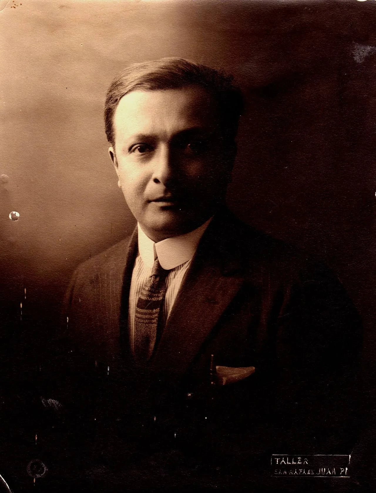 Porträt von Fausto Burgos (1888–1953) – Gedenkseite