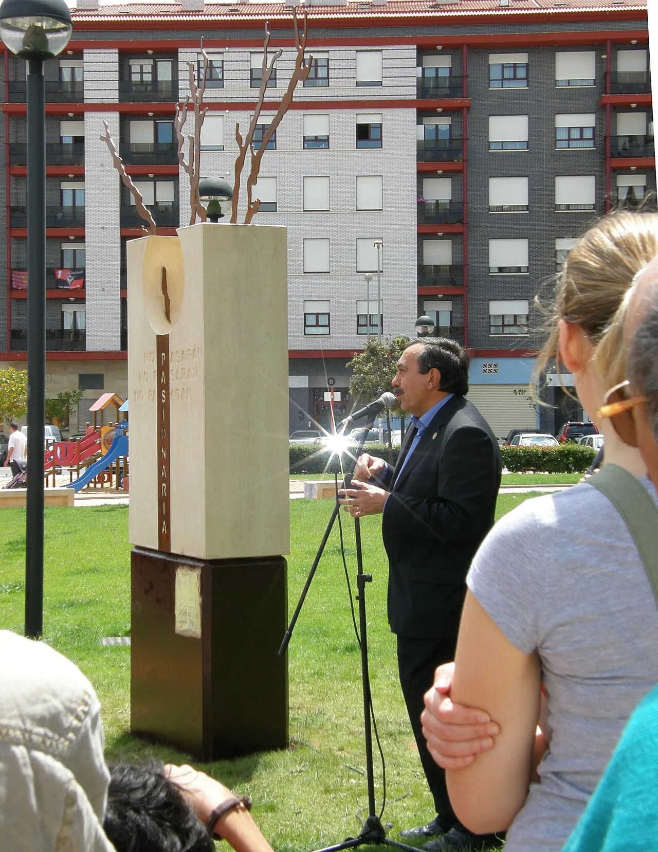 Portrait of Fernando Campo Crespo (1953–2025) – memorial page