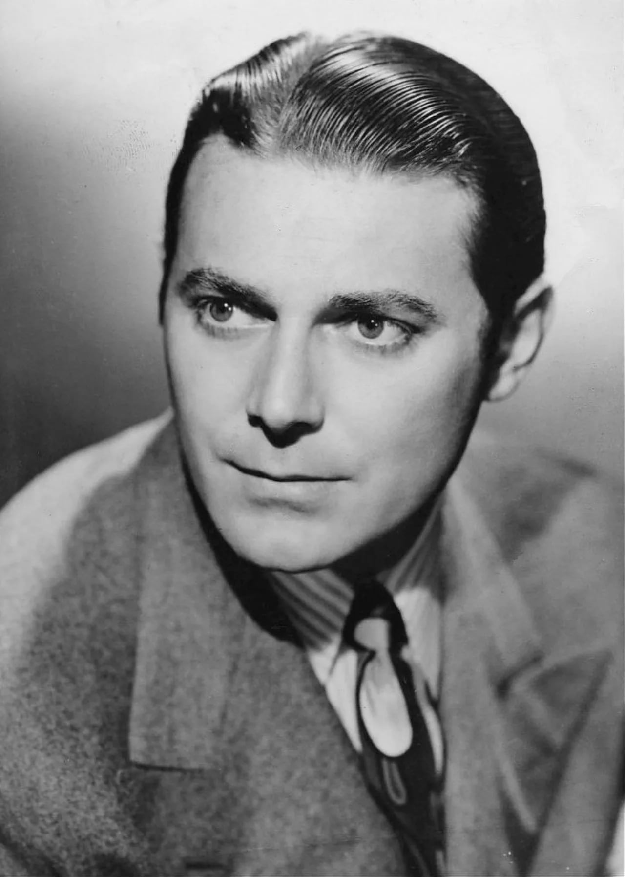 Portrait of Jon Hall (1915–1979) – memorial page
