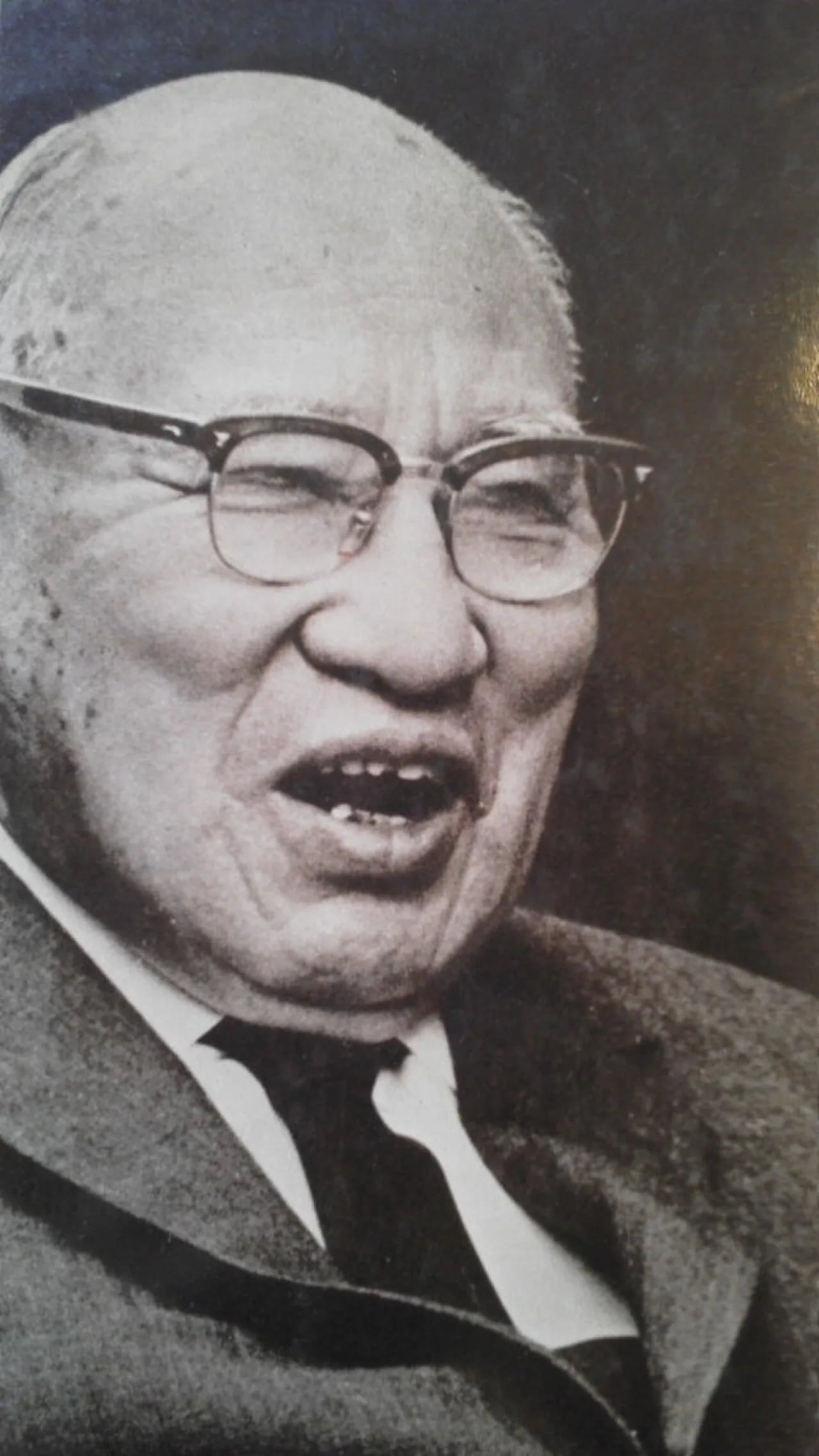 Portrait of Taizō Ishizaka (1886–1975) – memorial page