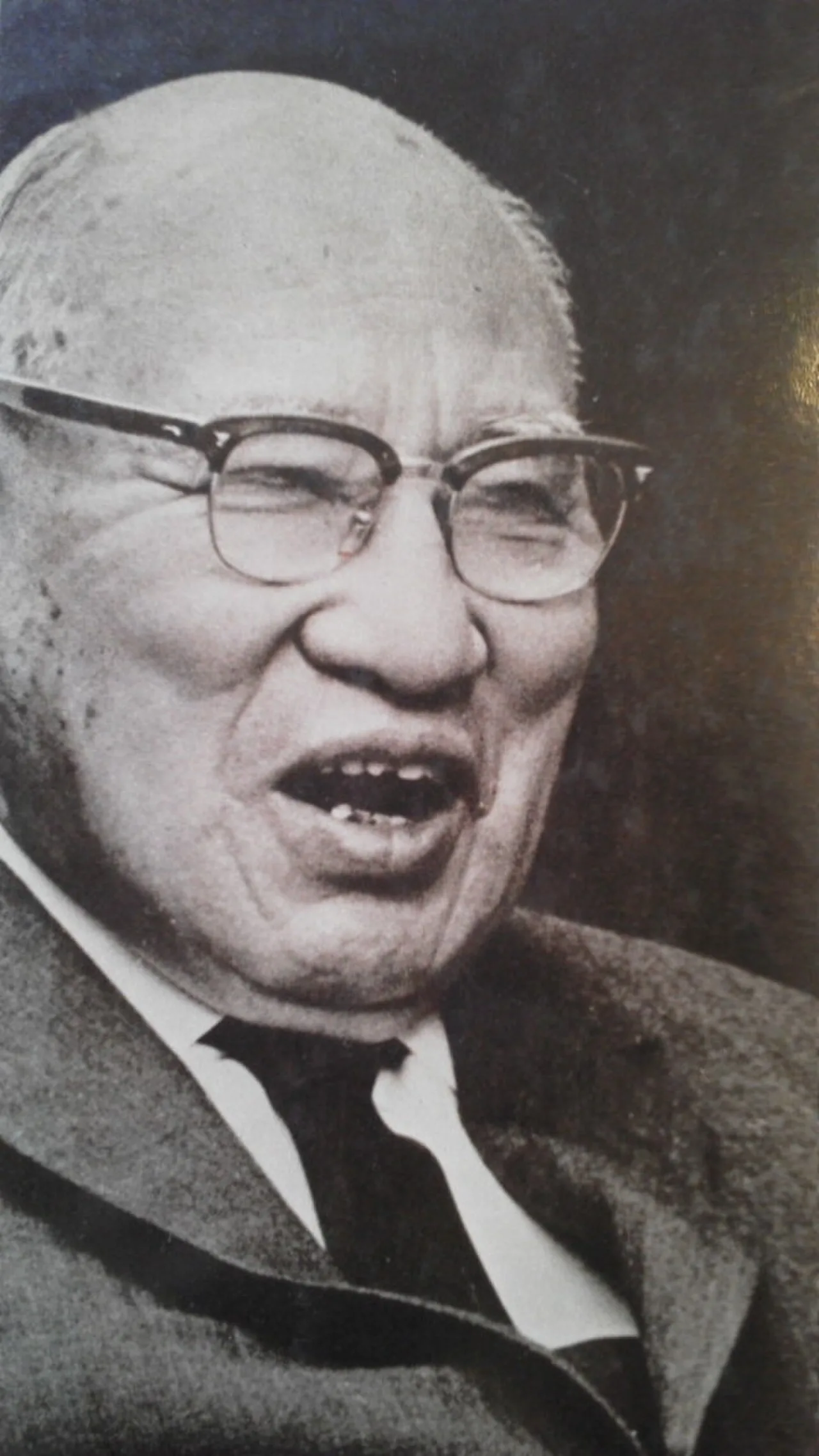 Portrait of Taizō Ishizaka (1886–1975) – memorial page
