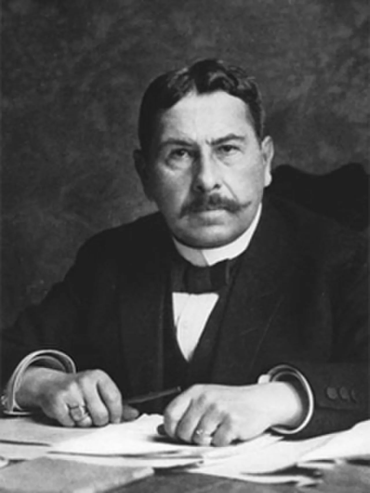 Portrait of Gustav von Kahr (1862–1934) – memorial page
