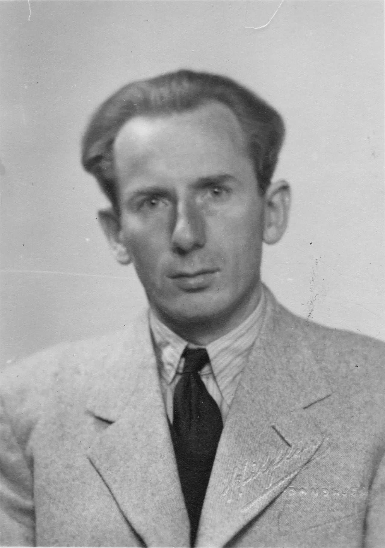 Portrait of Sven Gregert Terjesen (1914–2005) – memorial page