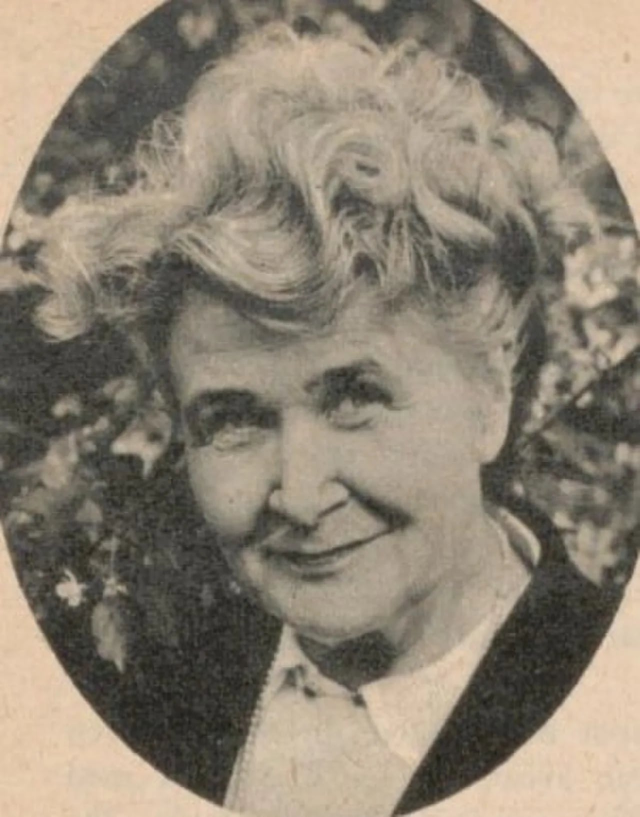 Portrait of Aslaug Jevanord (1895–1987) – memorial page