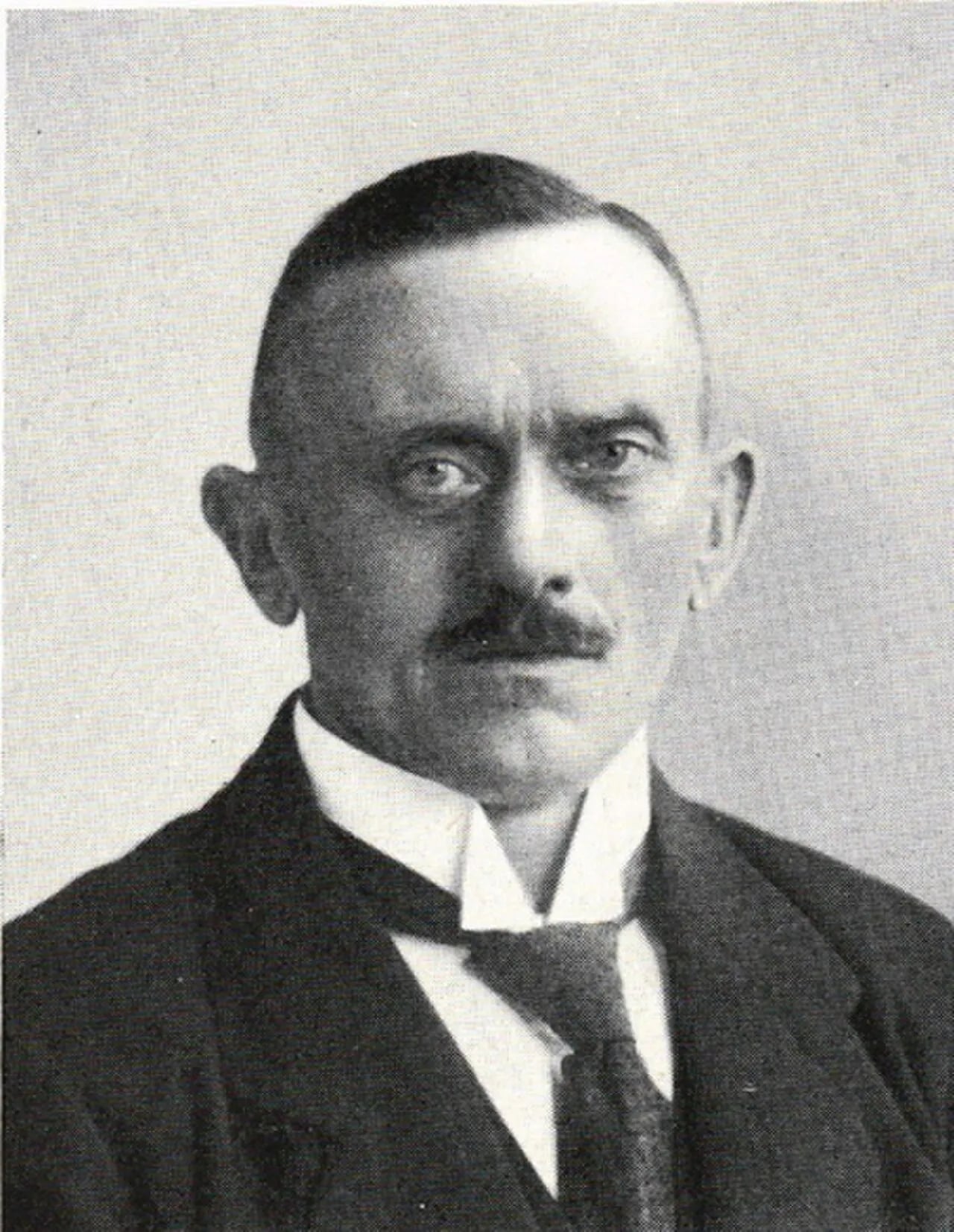 Portrait of Swen Jönsson (1877–1956) – memorial page