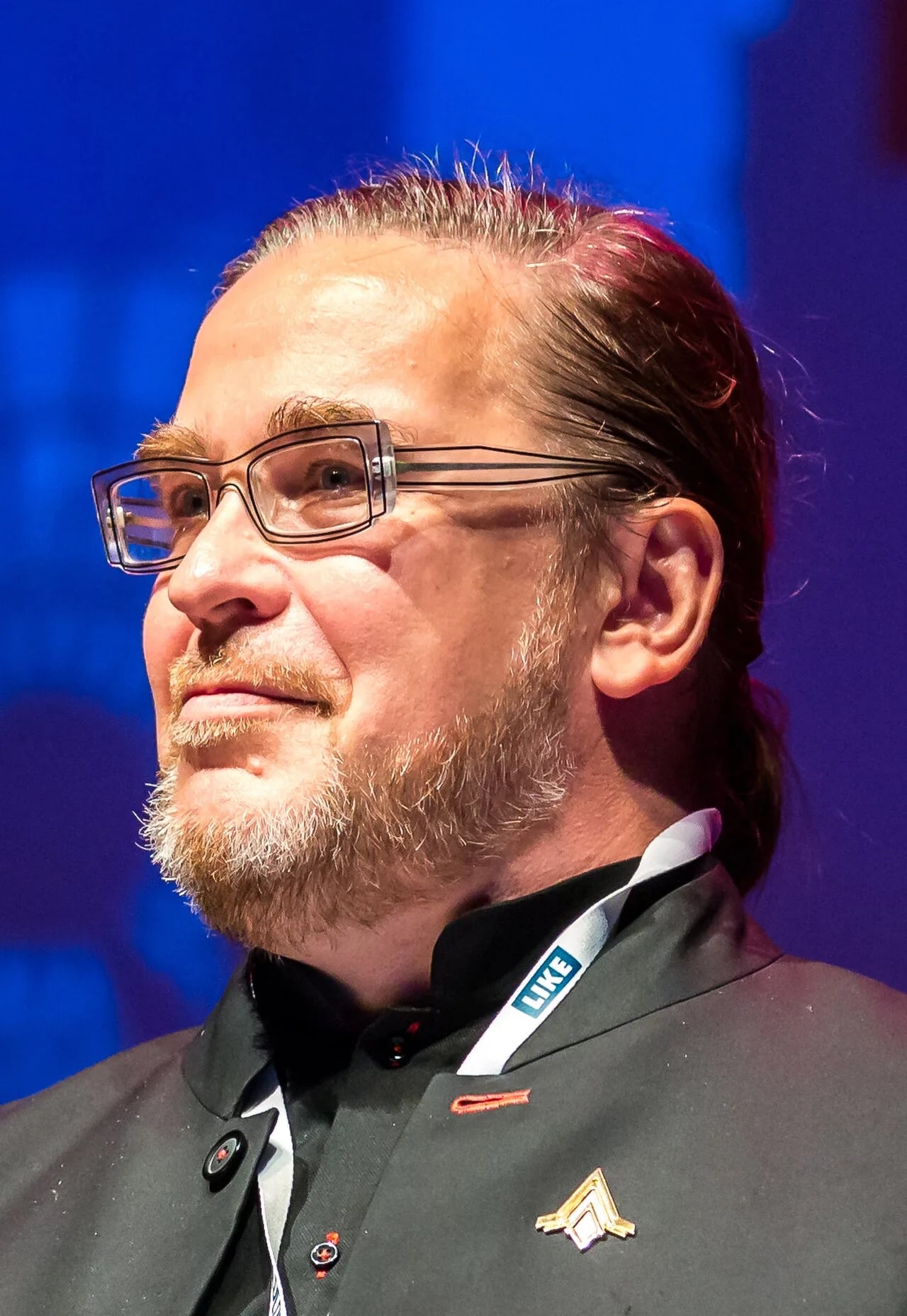 Porträt von Jyrki Kasvi (1964–2021) – Gedenkseite
