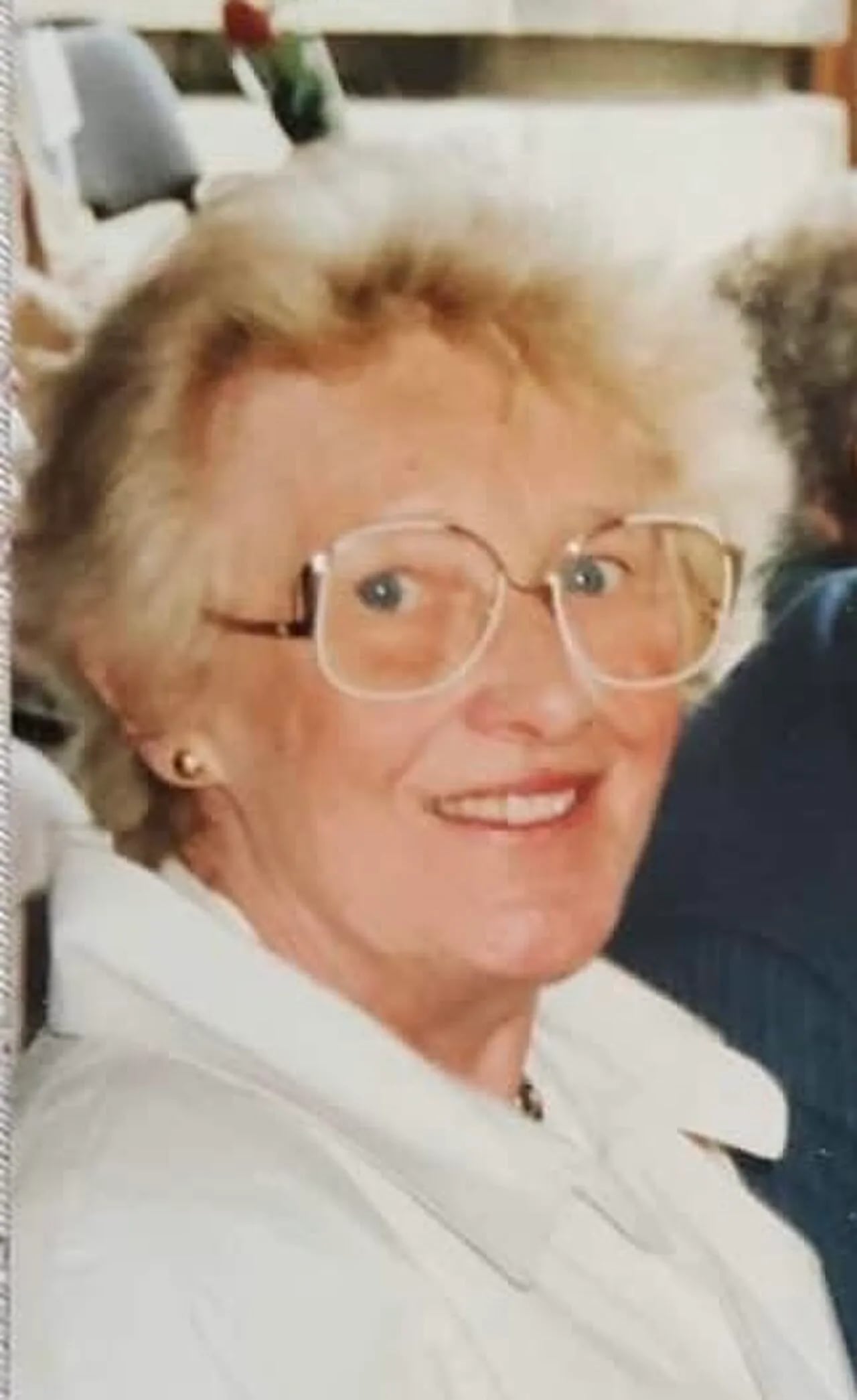 Portrait of Hortense Clews (1926–2006) – memorial page