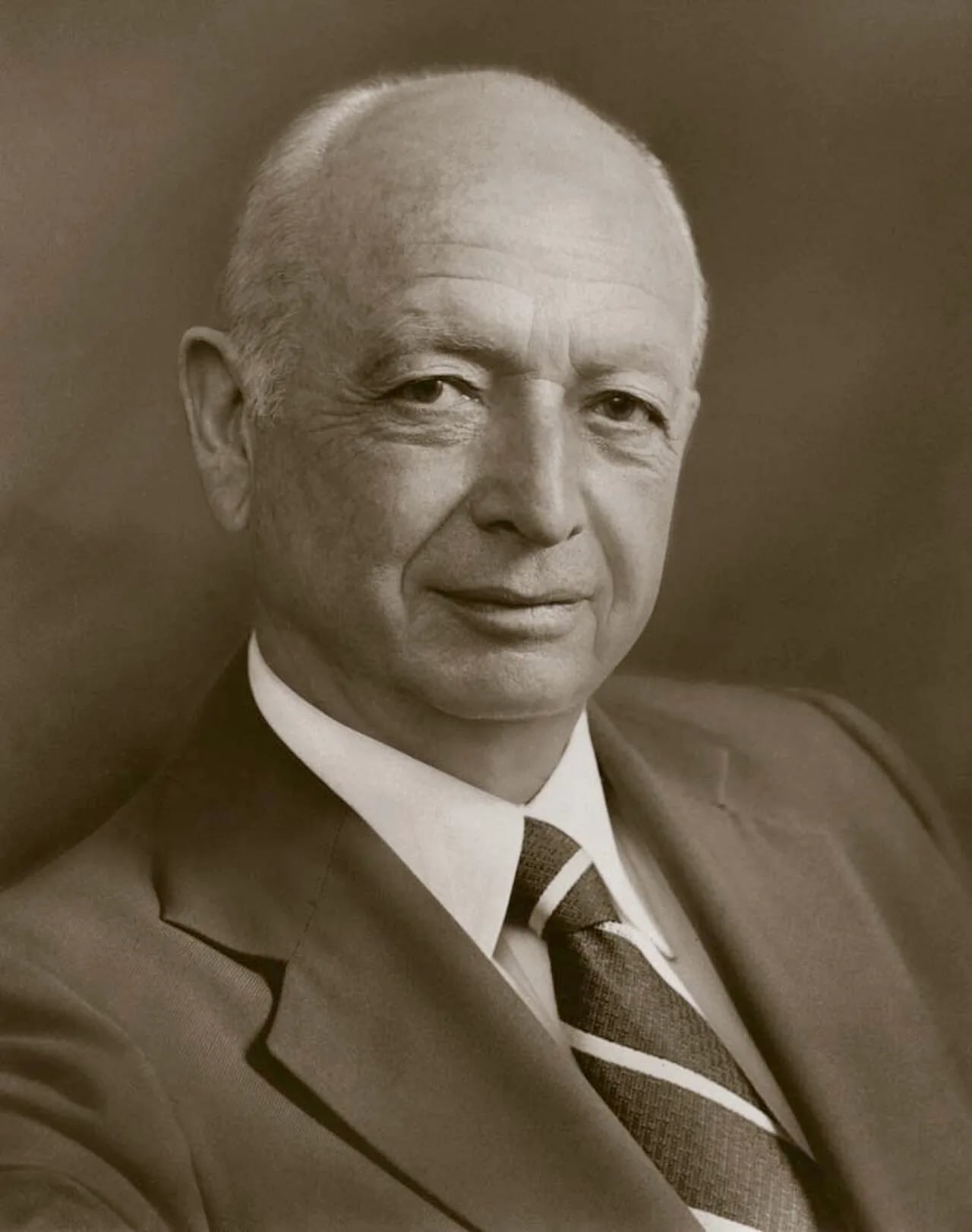 Porträt von Howard P. House (1908–2003) – Gedenkseite