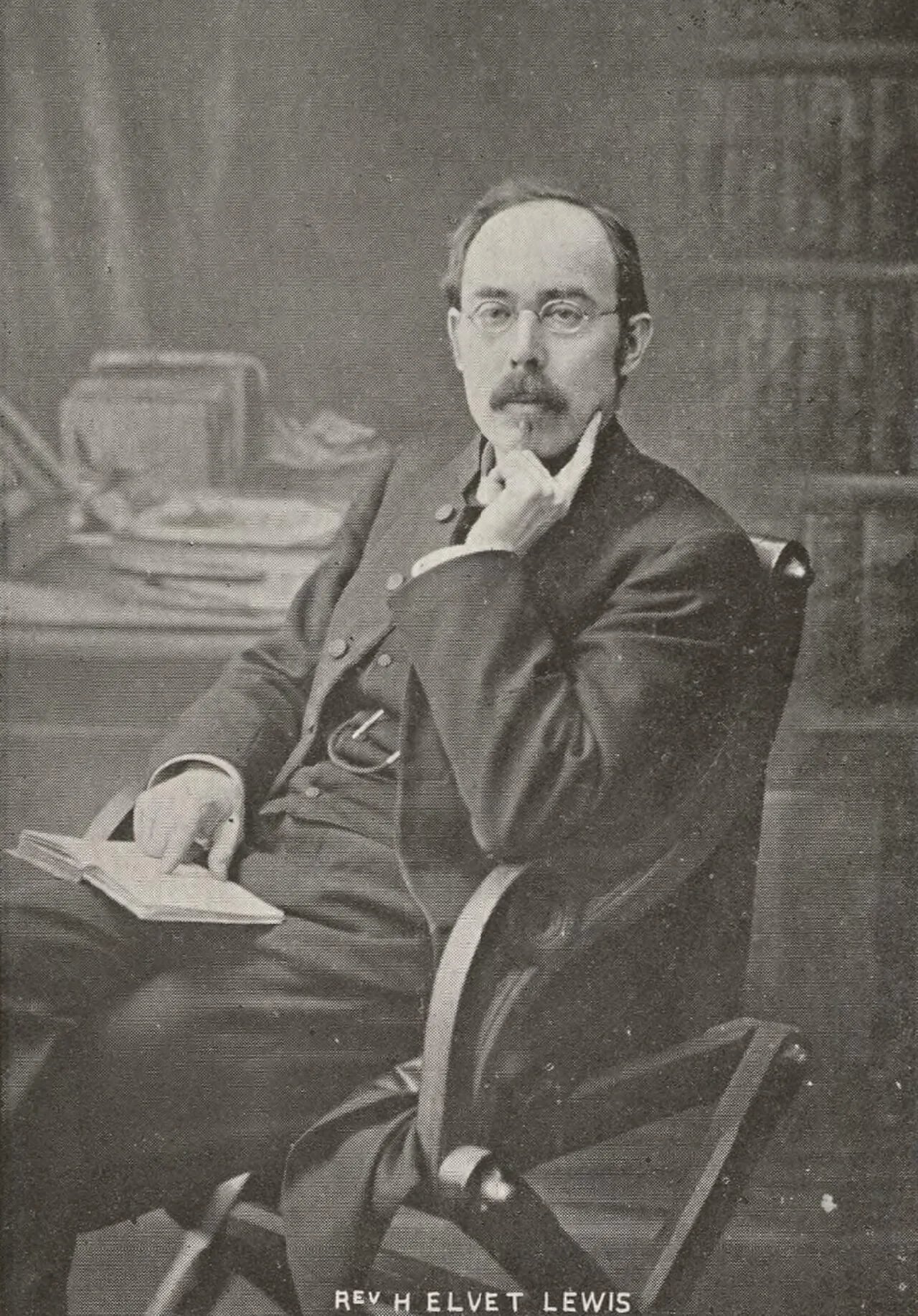 Porträt von Howell Elvet Lewis (1860–1953) – Gedenkseite