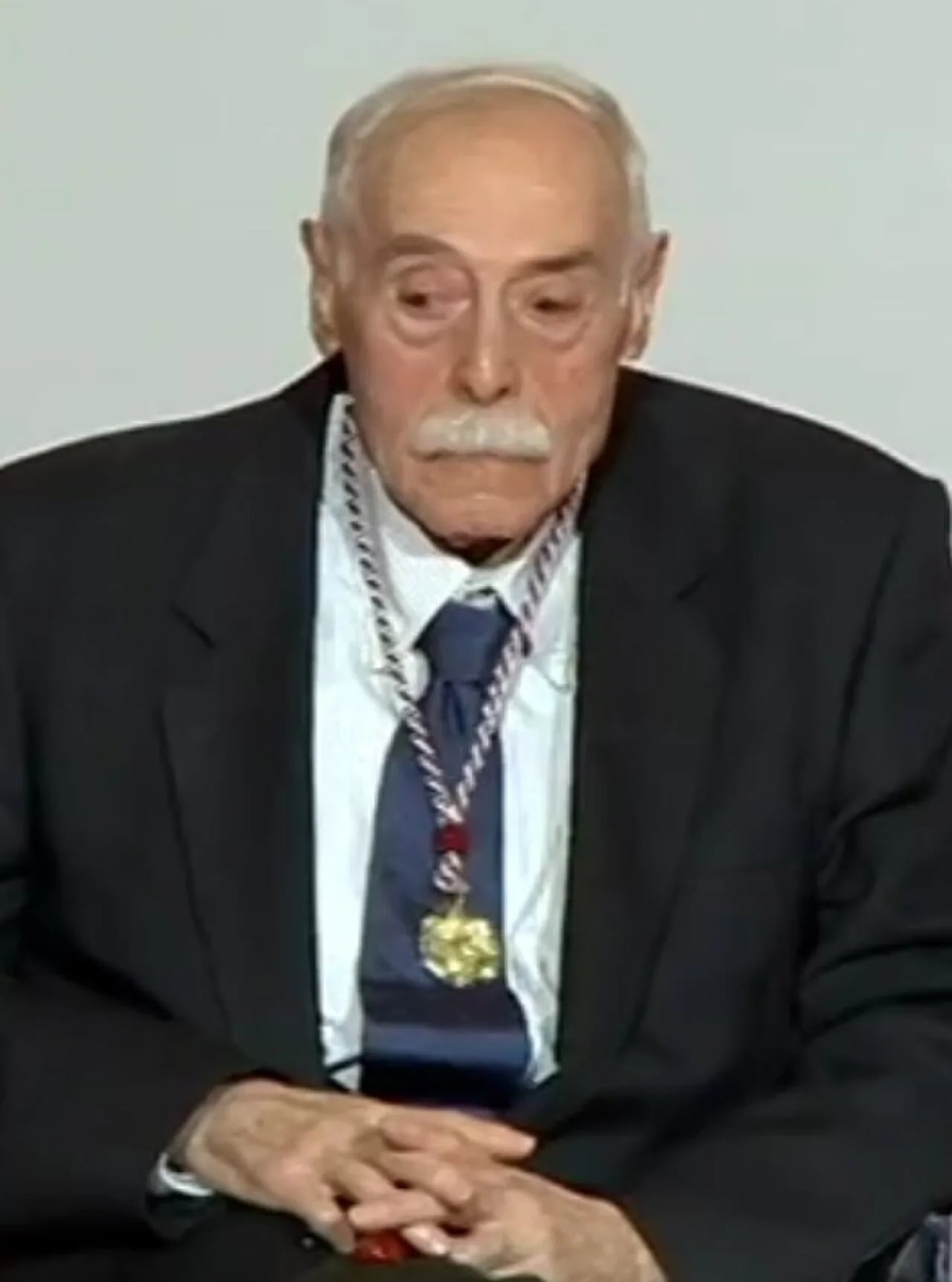 Porträt von Jesús Hilario Tundidor (1935–2021) – Gedenkseite