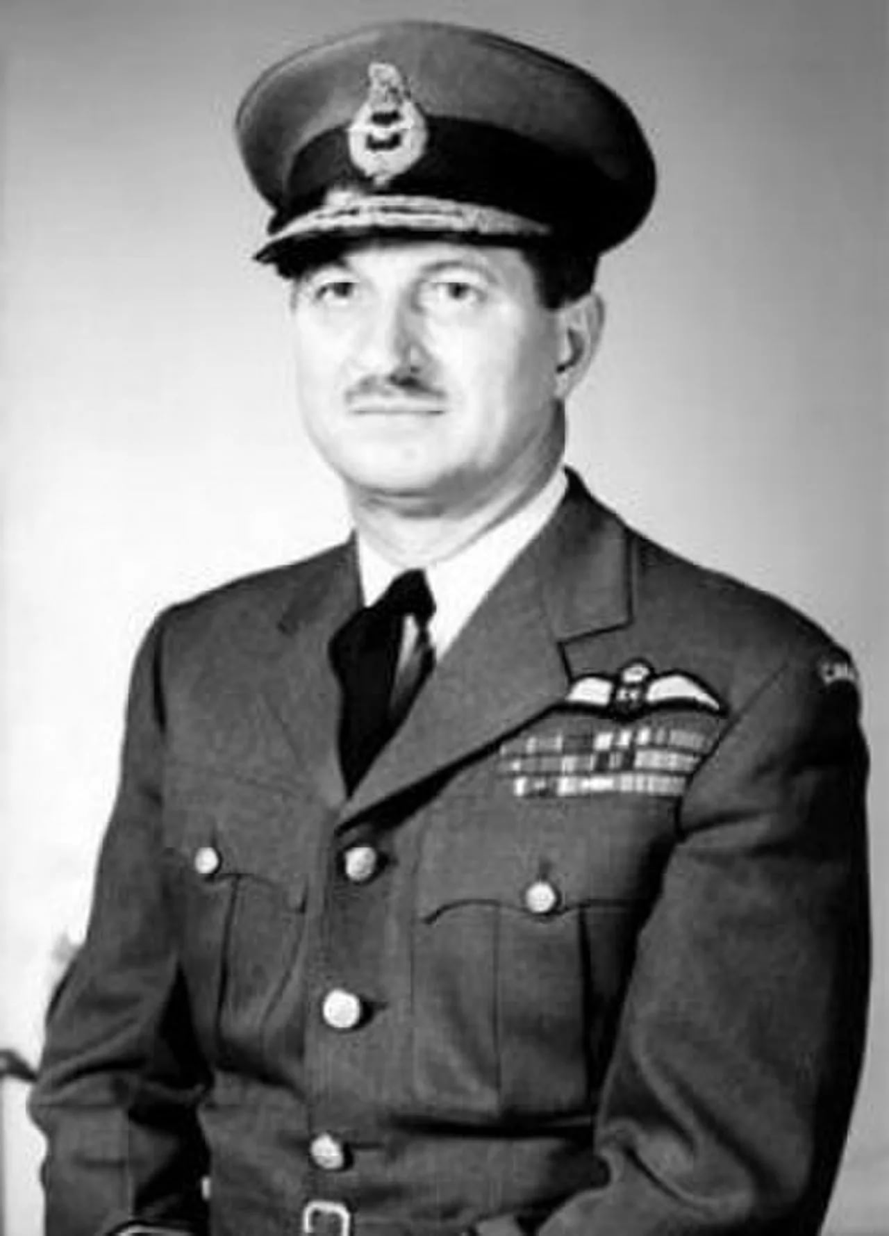 Portrait of Hugh Lester Campbell (1908–1987) – memorial page