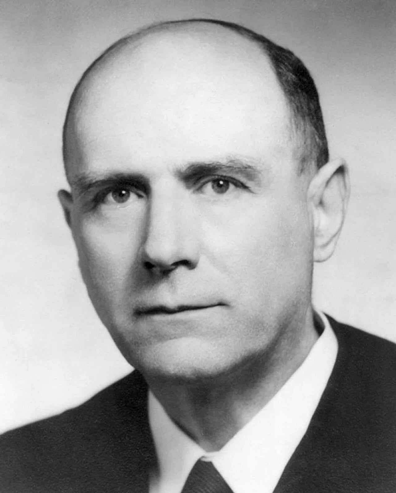 Porträt von Oskar Sýkora (1900–1979) – Gedenkseite