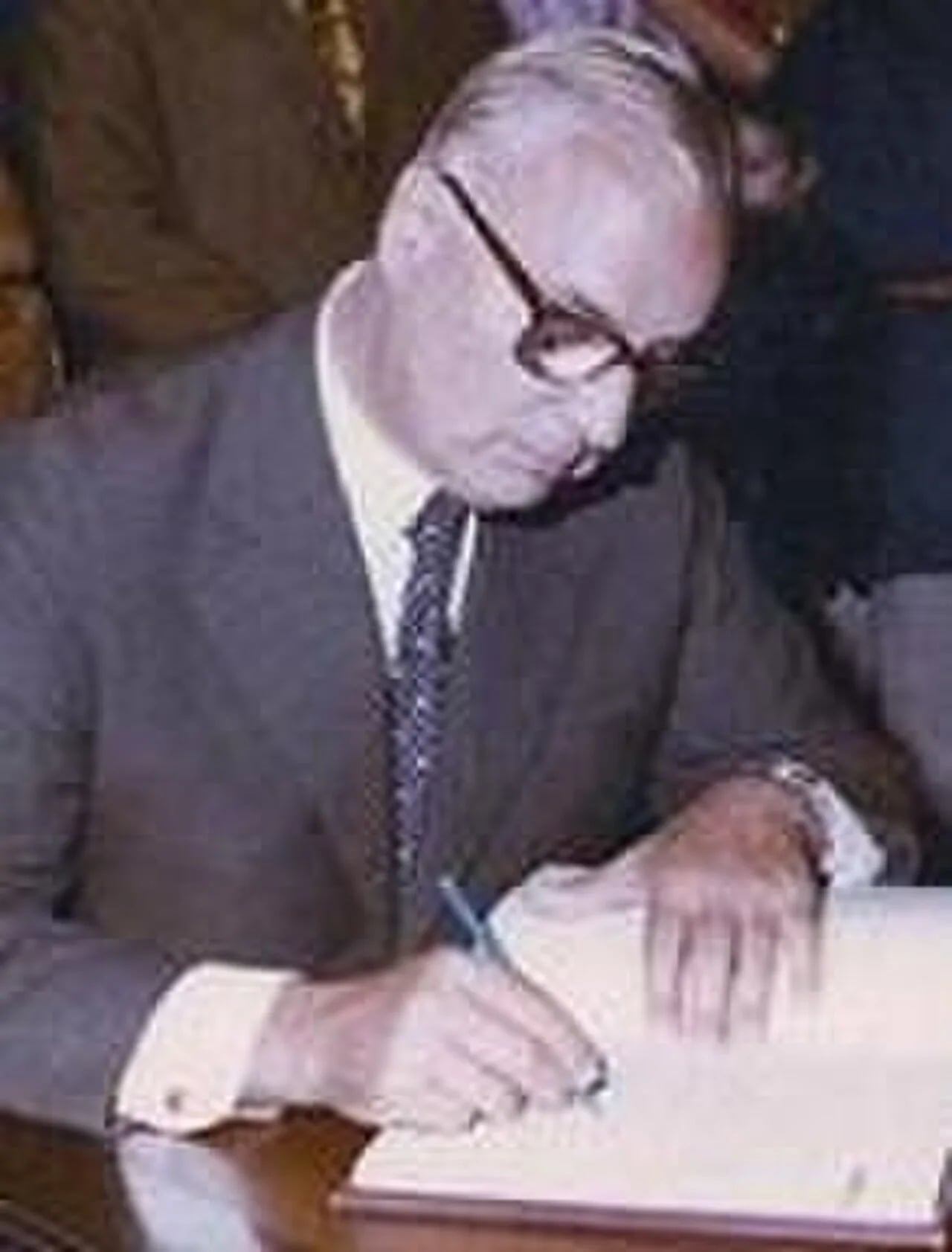 Portrait of Jorge Peirano Facio (1920–2003) – memorial page