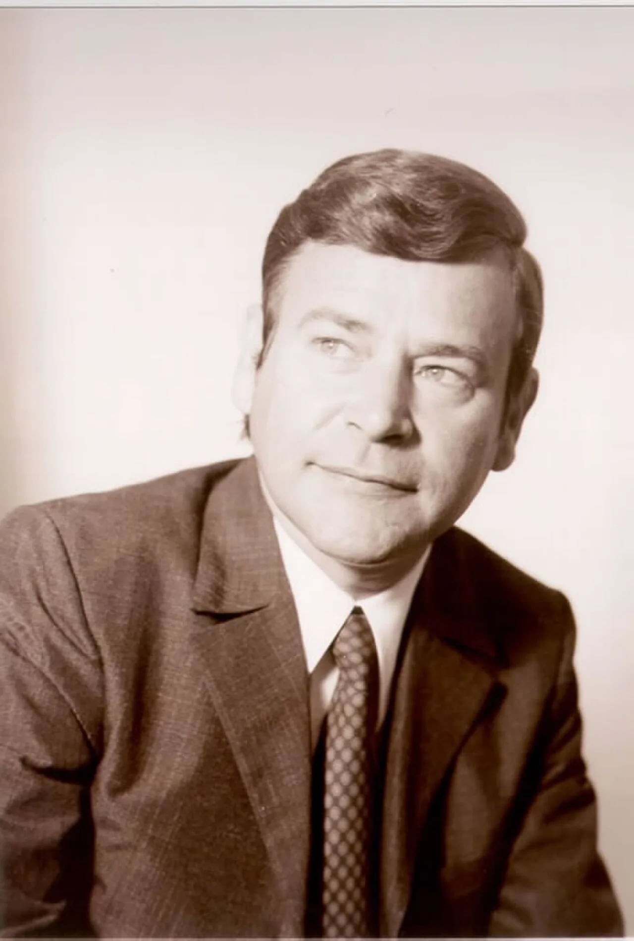 Portrait of Jorge Tuero (1936–1999) – memorial page