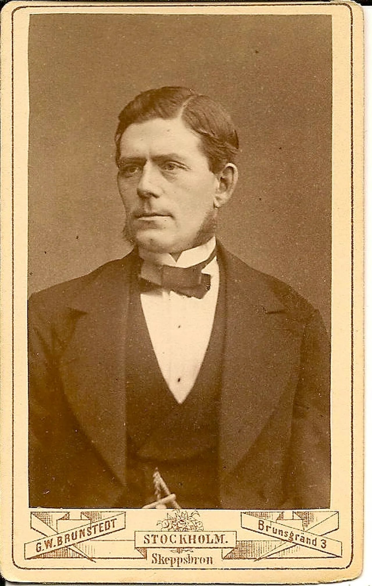 Porträt von Olof Larsson i Rödön (1840–1910) – Gedenkseite