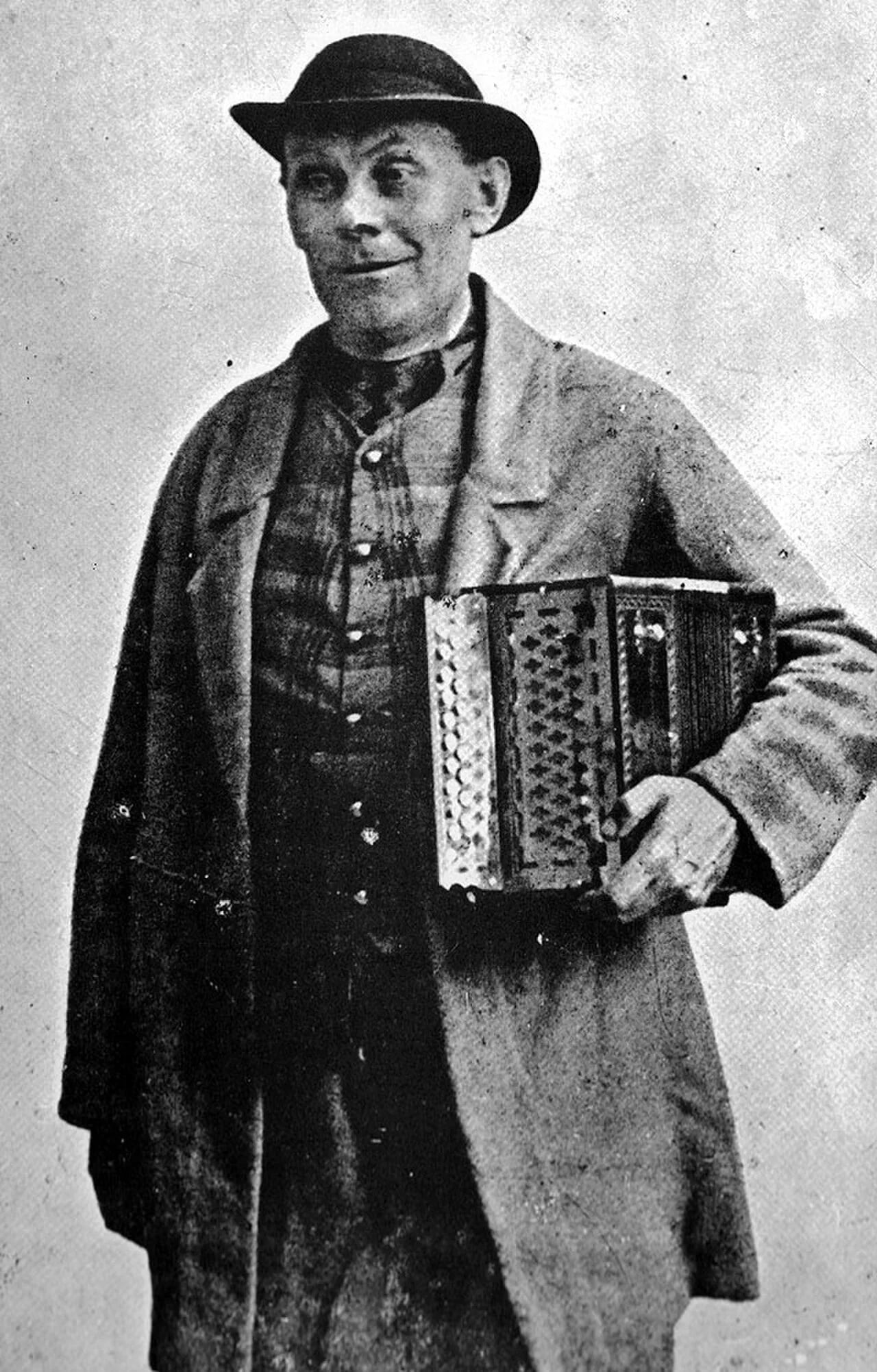 Porträt von Theodor Larsson (1880–1937) – Gedenkseite