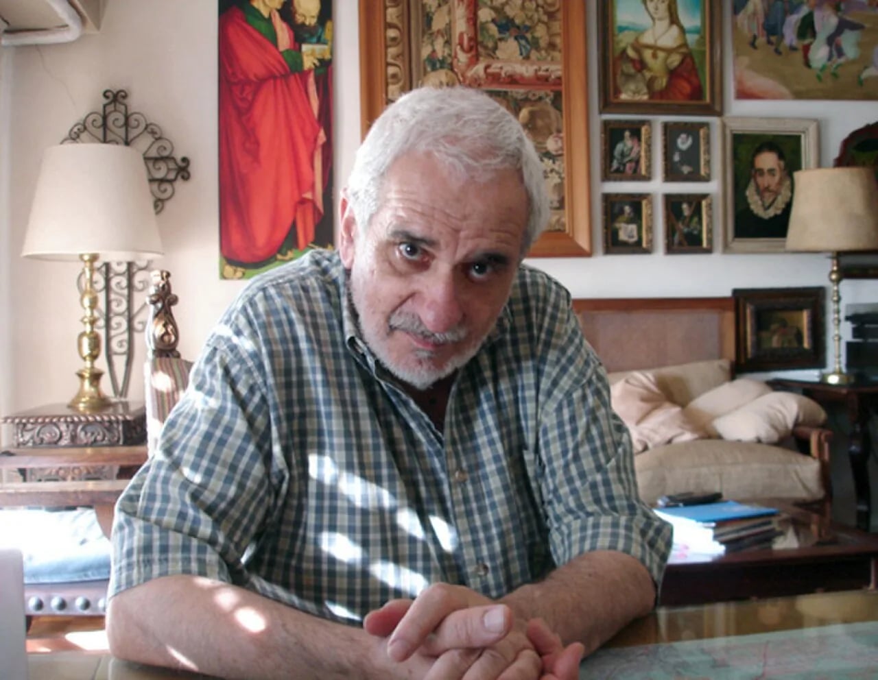 Porträt von Juan Ángel Magariños de Morentin (1935–2010) – Gedenkseite