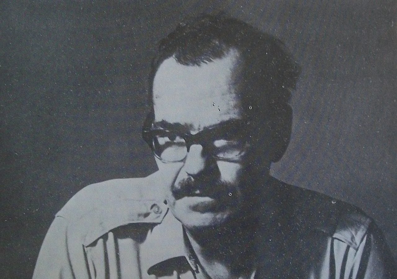 Porträt von Juan José Hernández Arregui (1913–1974) – Gedenkseite