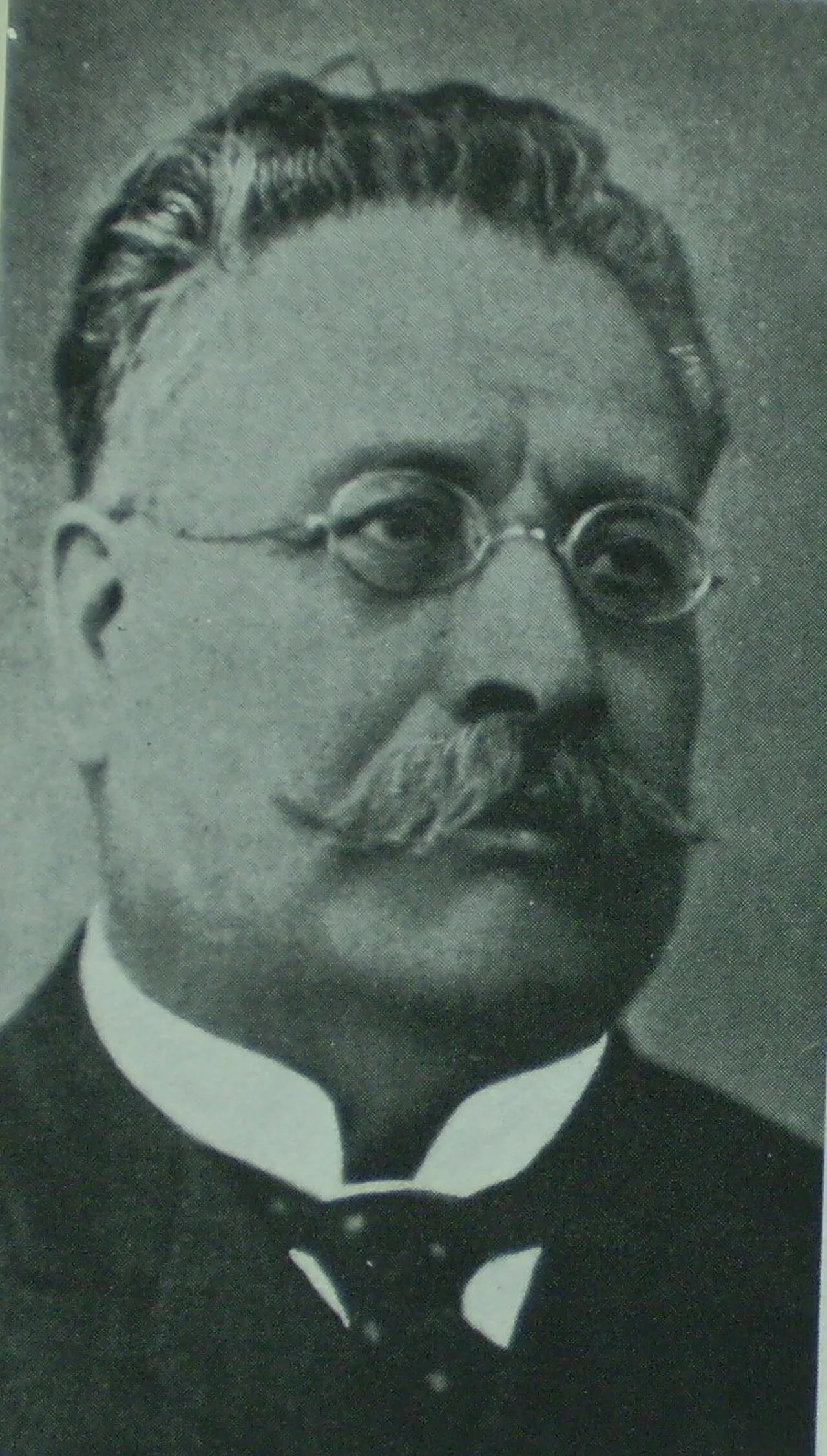 Porträt von Juan M. Garro (1847–1927) – Gedenkseite