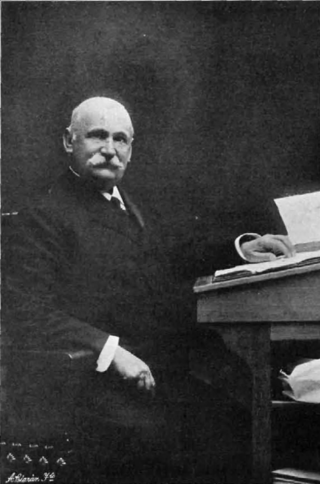 Porträt von Juan Pérez de Guzmán y Gallo (1841–1928) – Gedenkseite