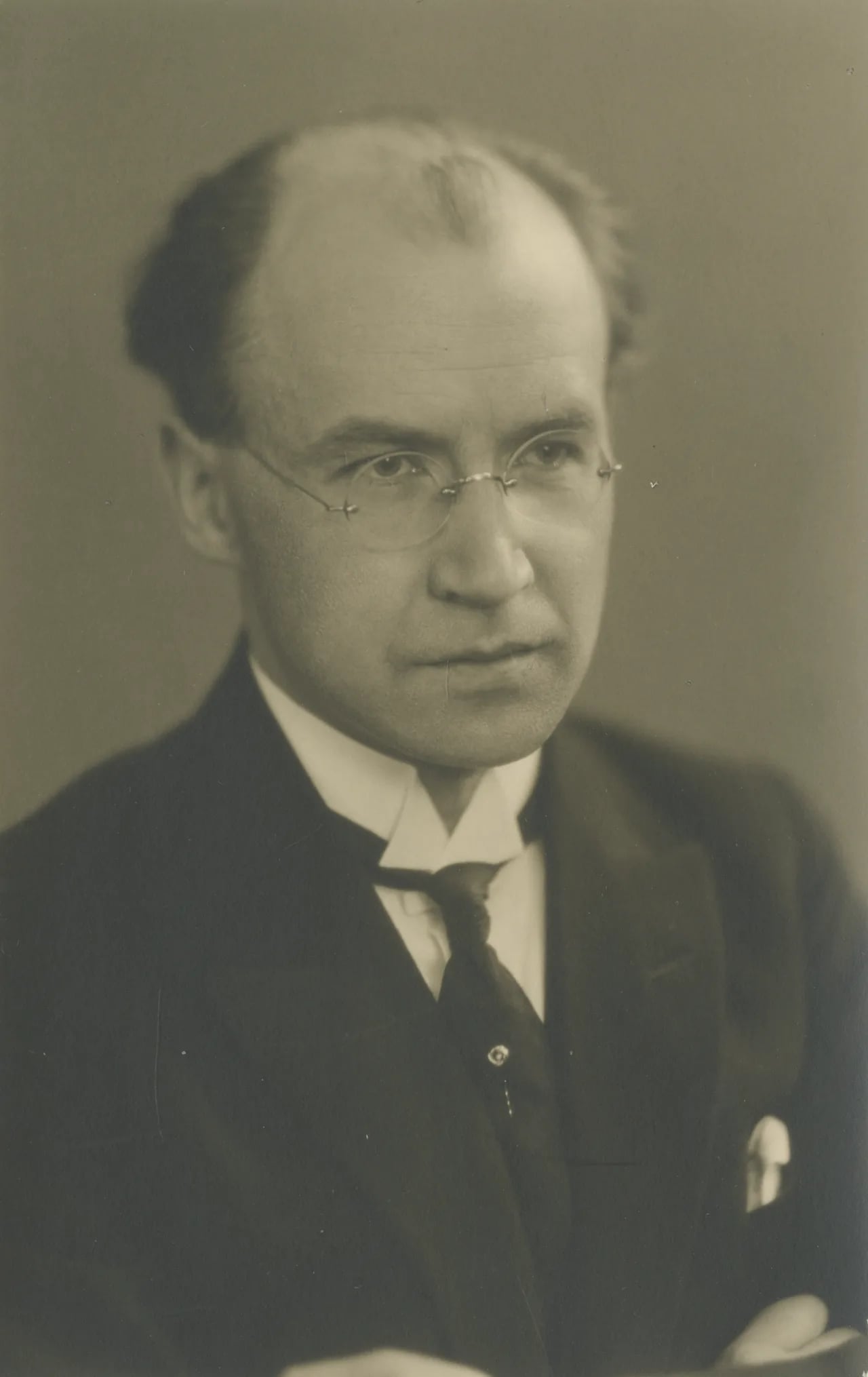 Porträt von Hjalmar Lindroth (1893–1979) – Gedenkseite