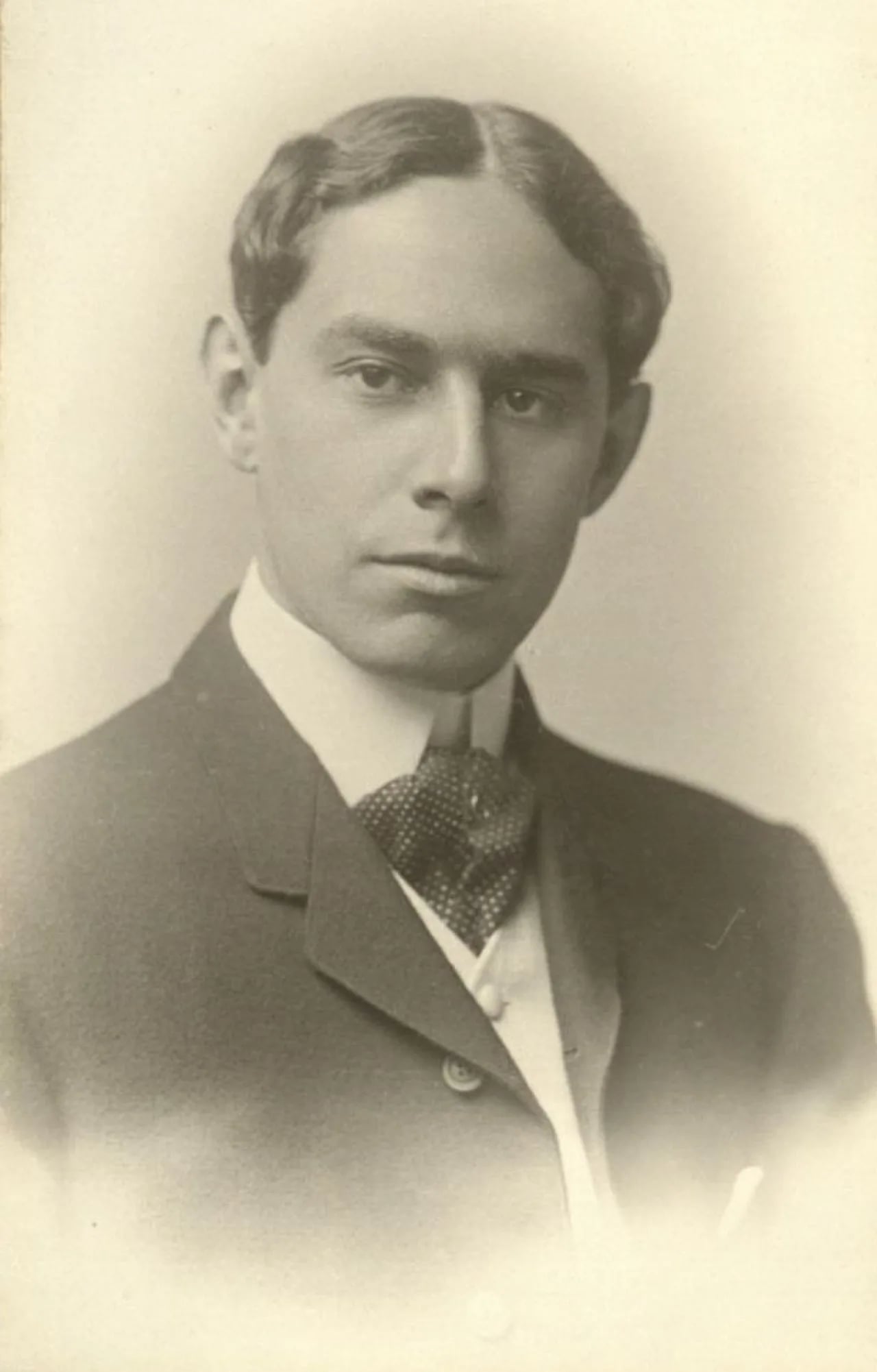 Portrait of Maurice H. Rees (1880–1945) – memorial page