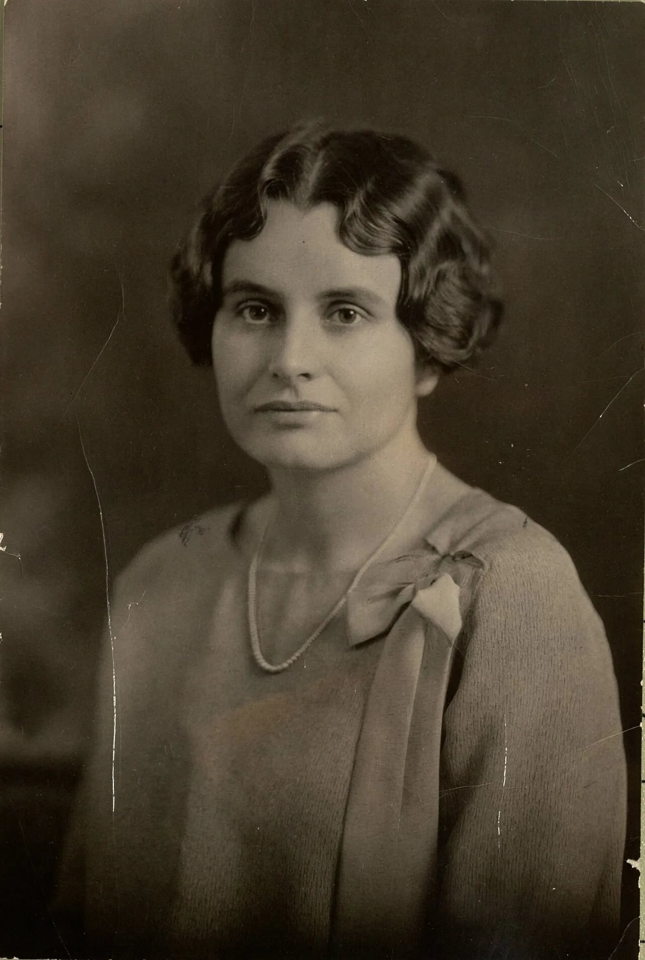 Portrait of Grace Lee Nute (1895–1990) – memorial page