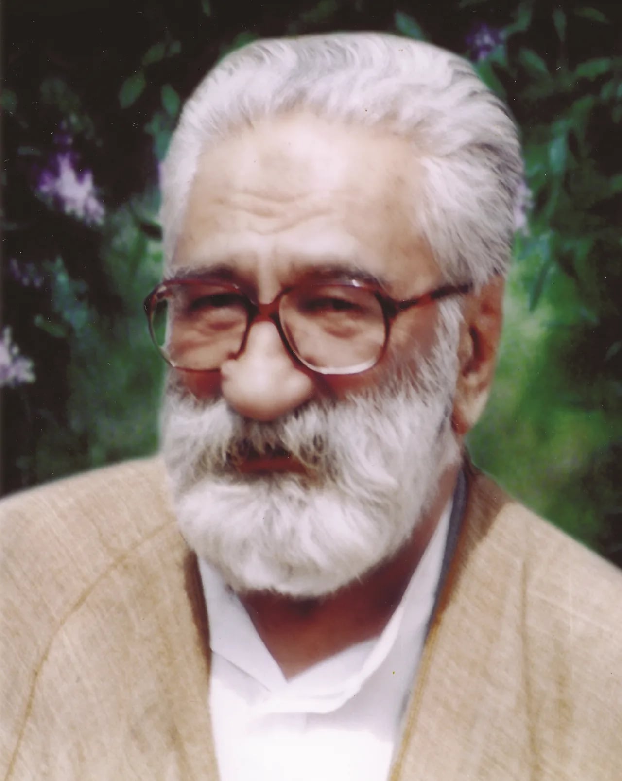 Porträt von Noor Ali Tabandeh (1927–2019) – Gedenkseite