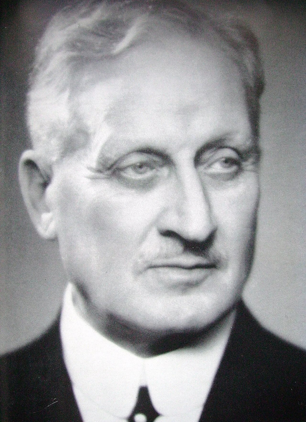 Portrait of Gösta Malm (1873–1965) – memorial page