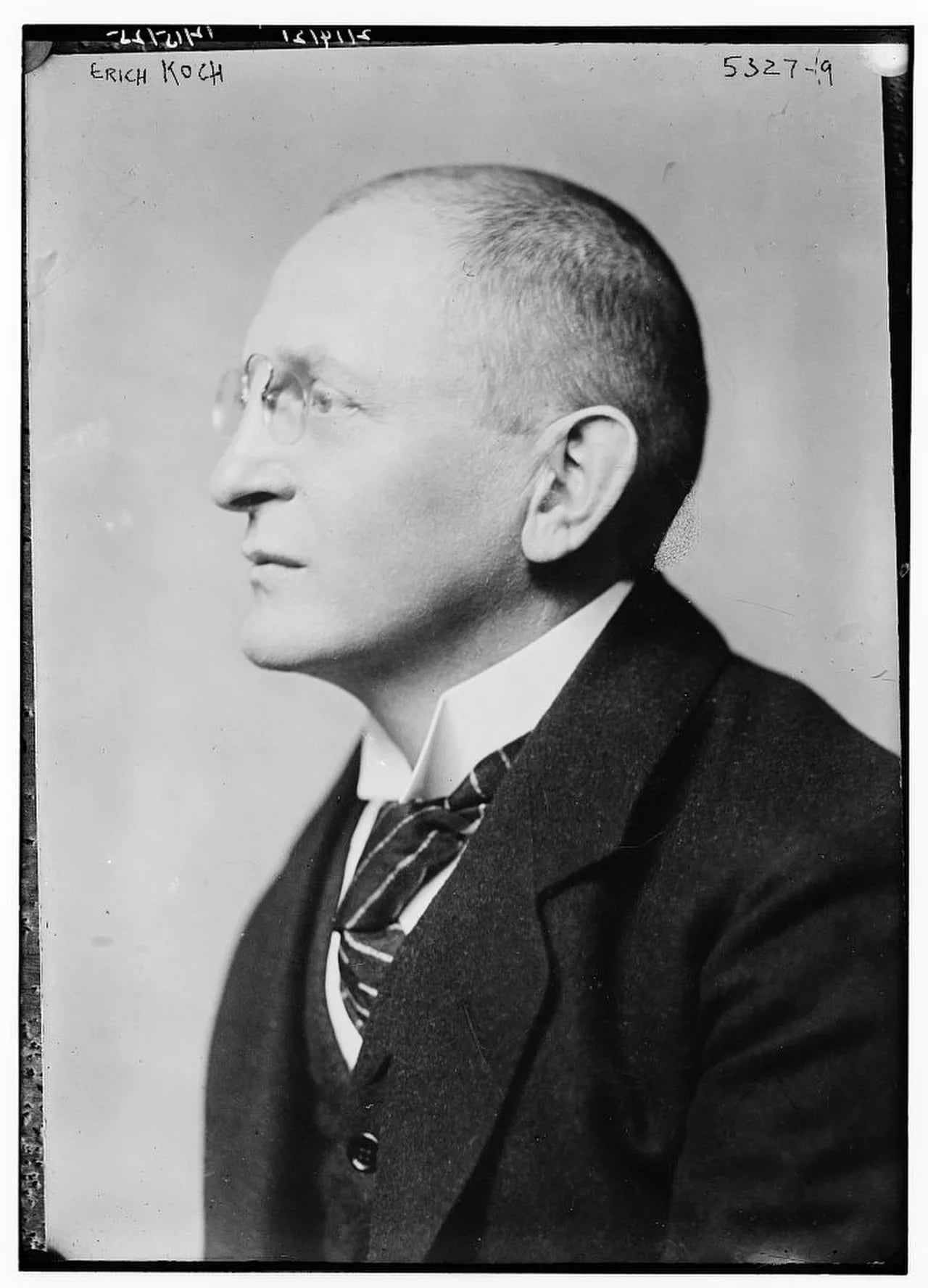 Porträt von Erich Koch-Weser (1875–1944) – Gedenkseite