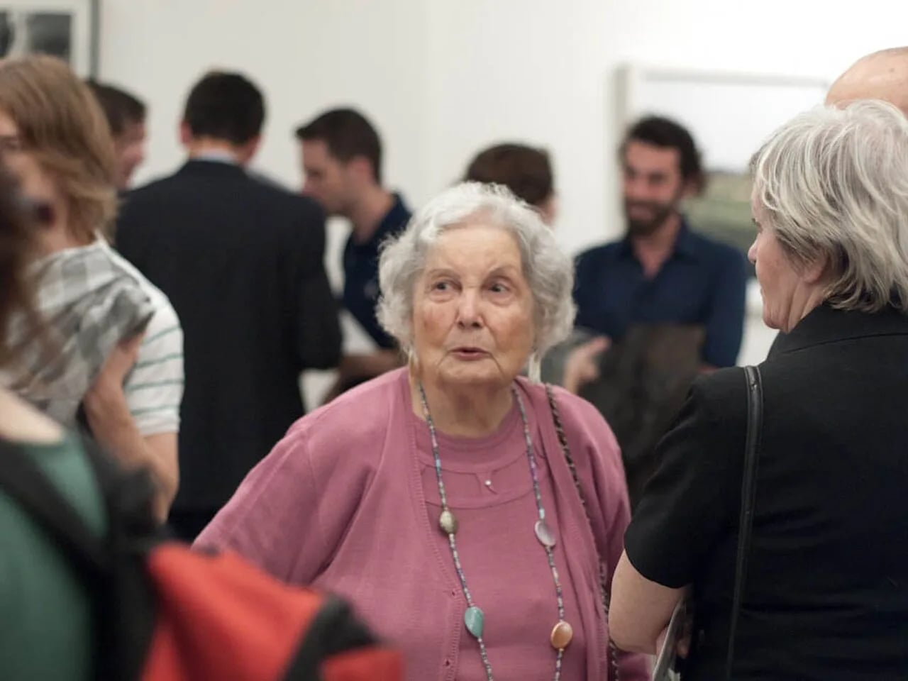 Porträt von Lily Sosa de Newton (1920–2017) – Gedenkseite