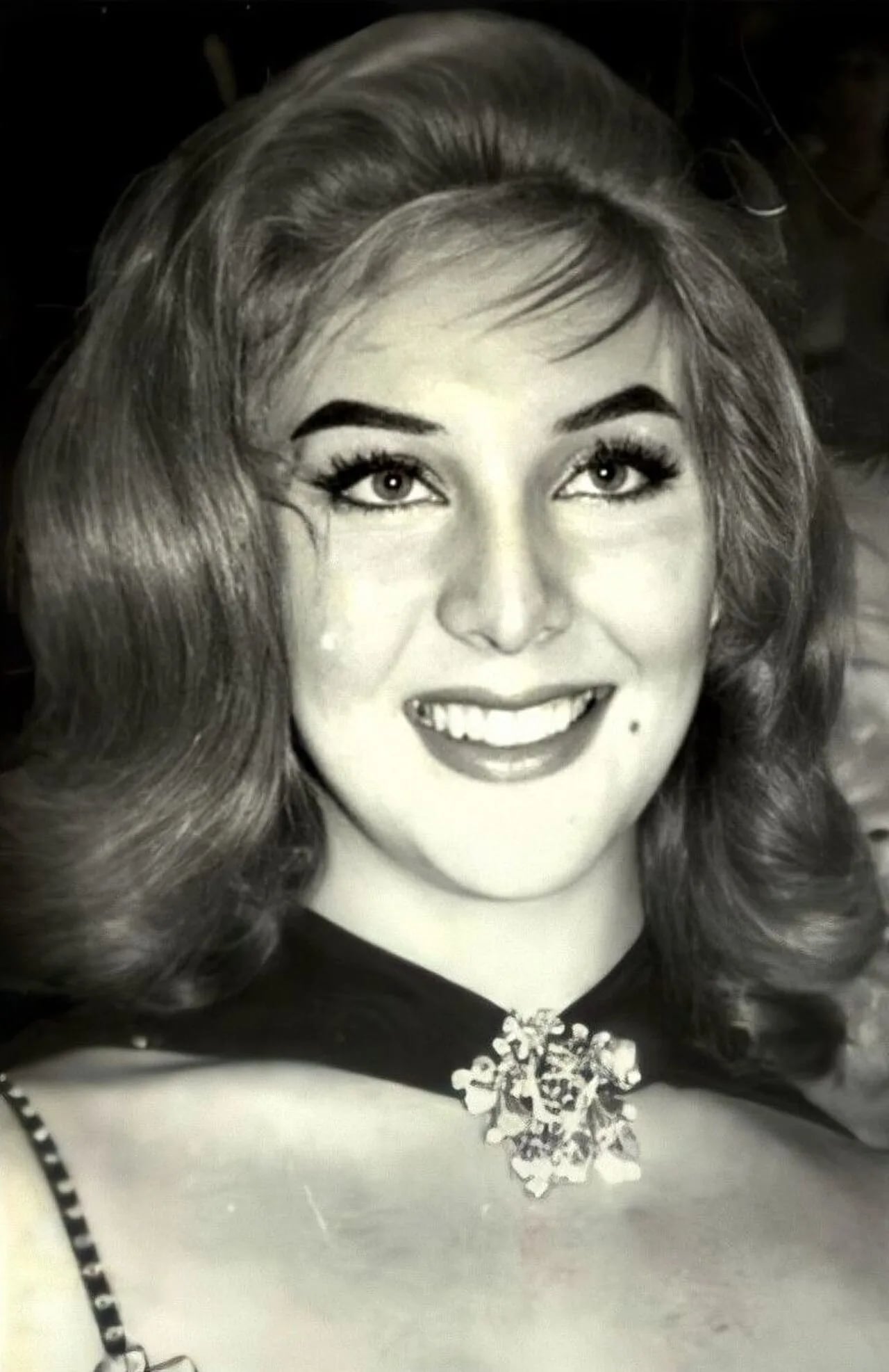 Porträt von Lorena Velázquez (1937–2024) – Gedenkseite