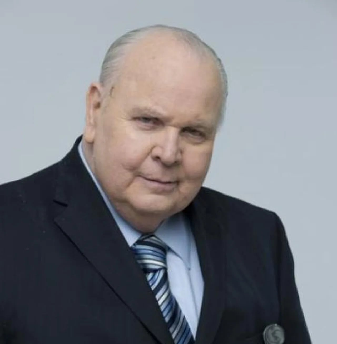 Porträt von Carlos Cámara (1934–2016) – Gedenkseite