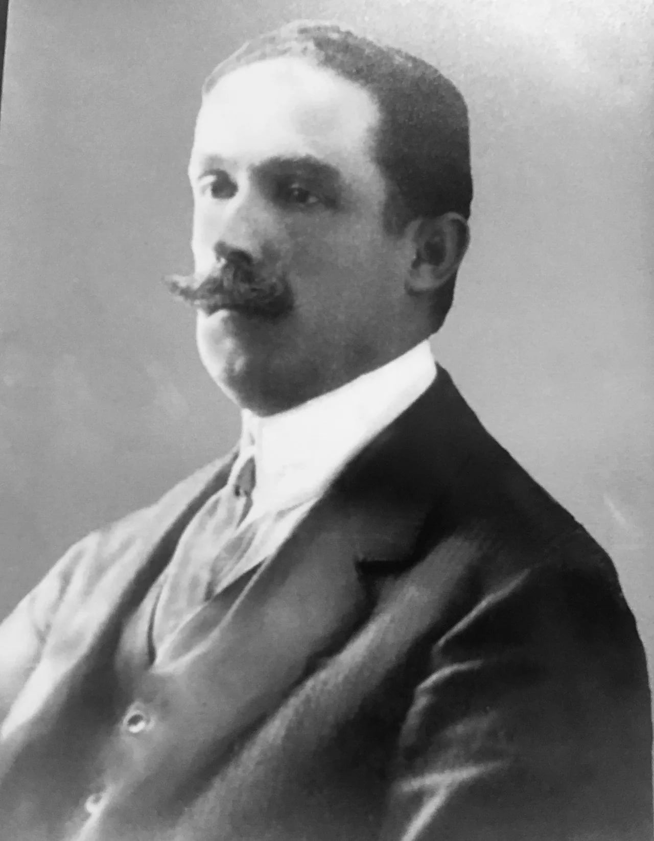 Porträt von Lucas Luna Olmos (1850–1914) – Gedenkseite