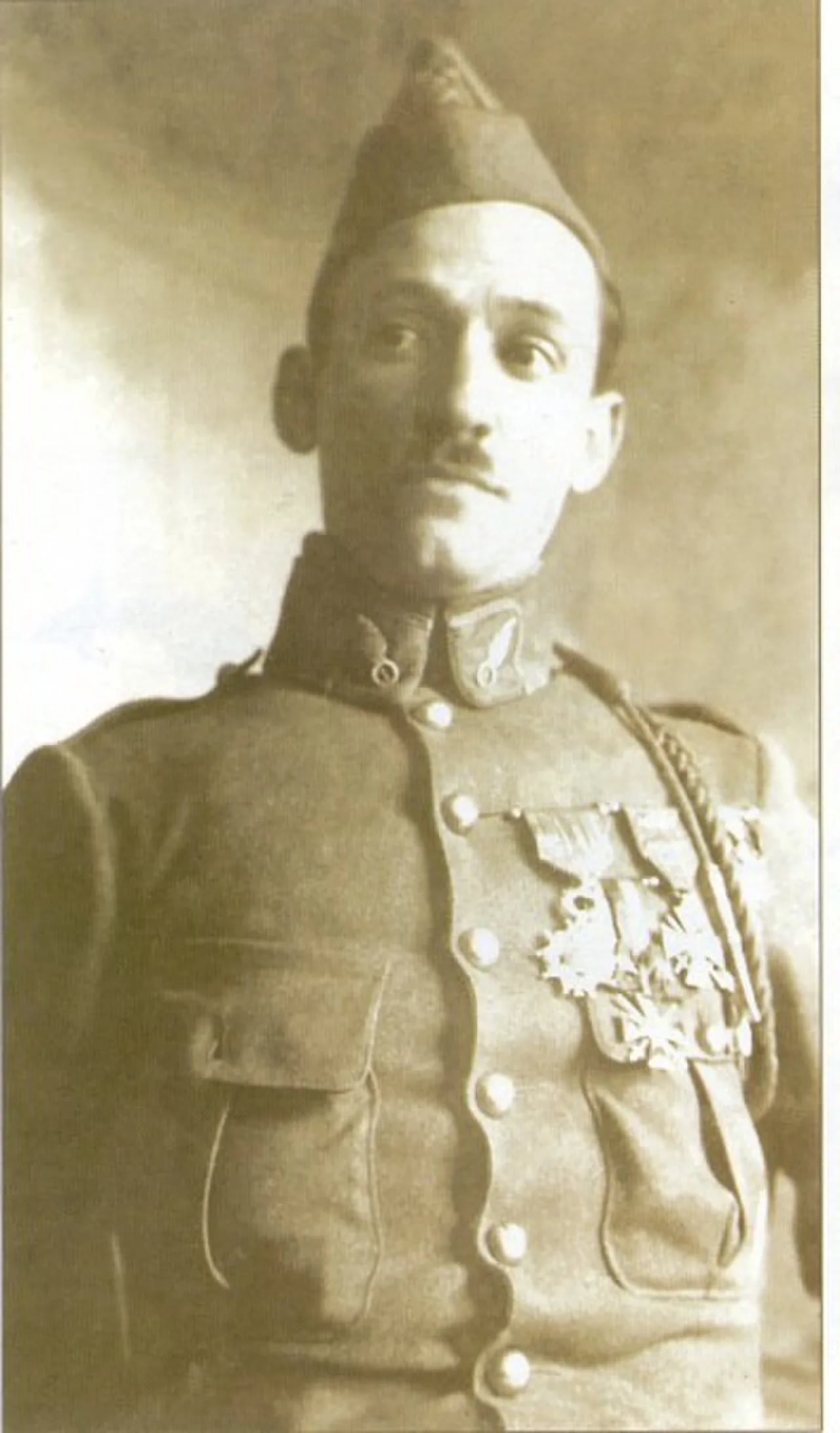 Porträt von Luis Camilo Ramírez Rivas-Dávila (1886–1935) – Gedenkseite
