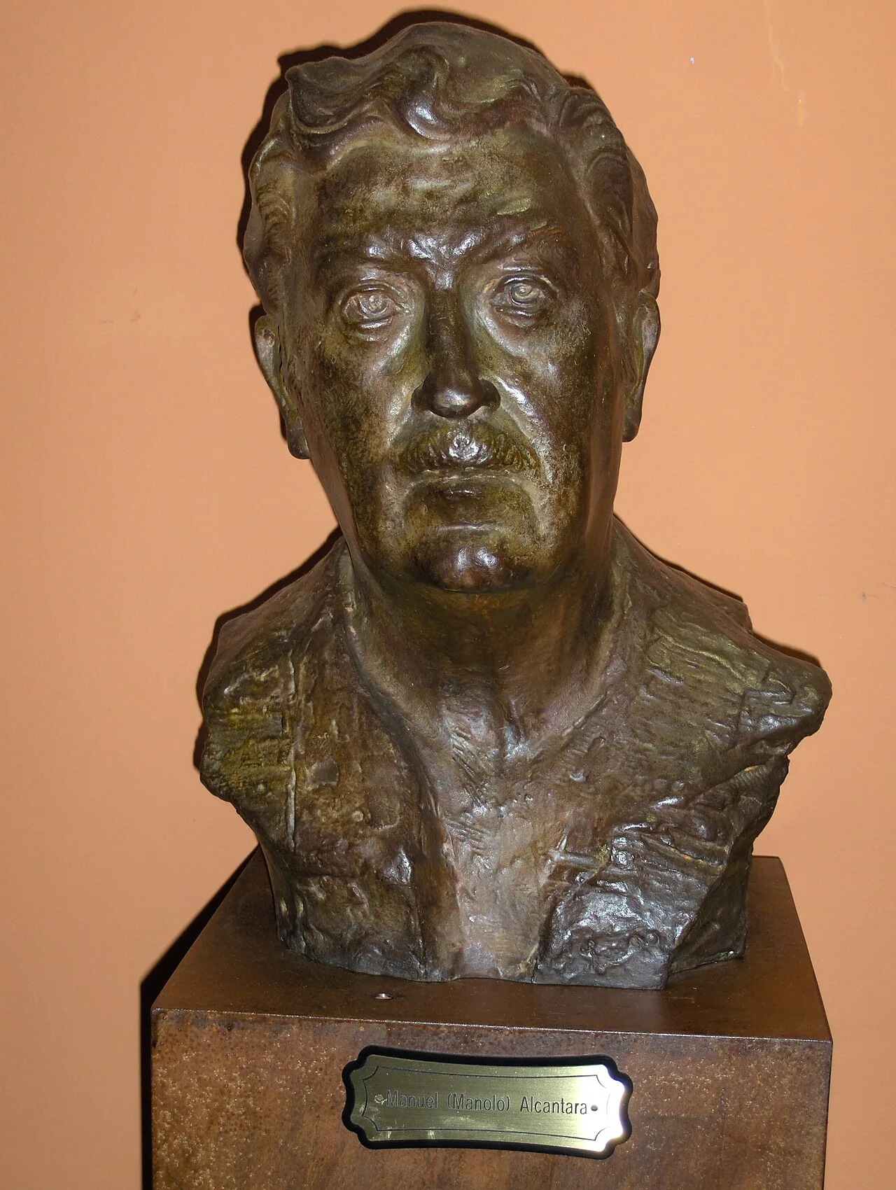 Portrait of Manuel Alcántara (1928–2019) – memorial page