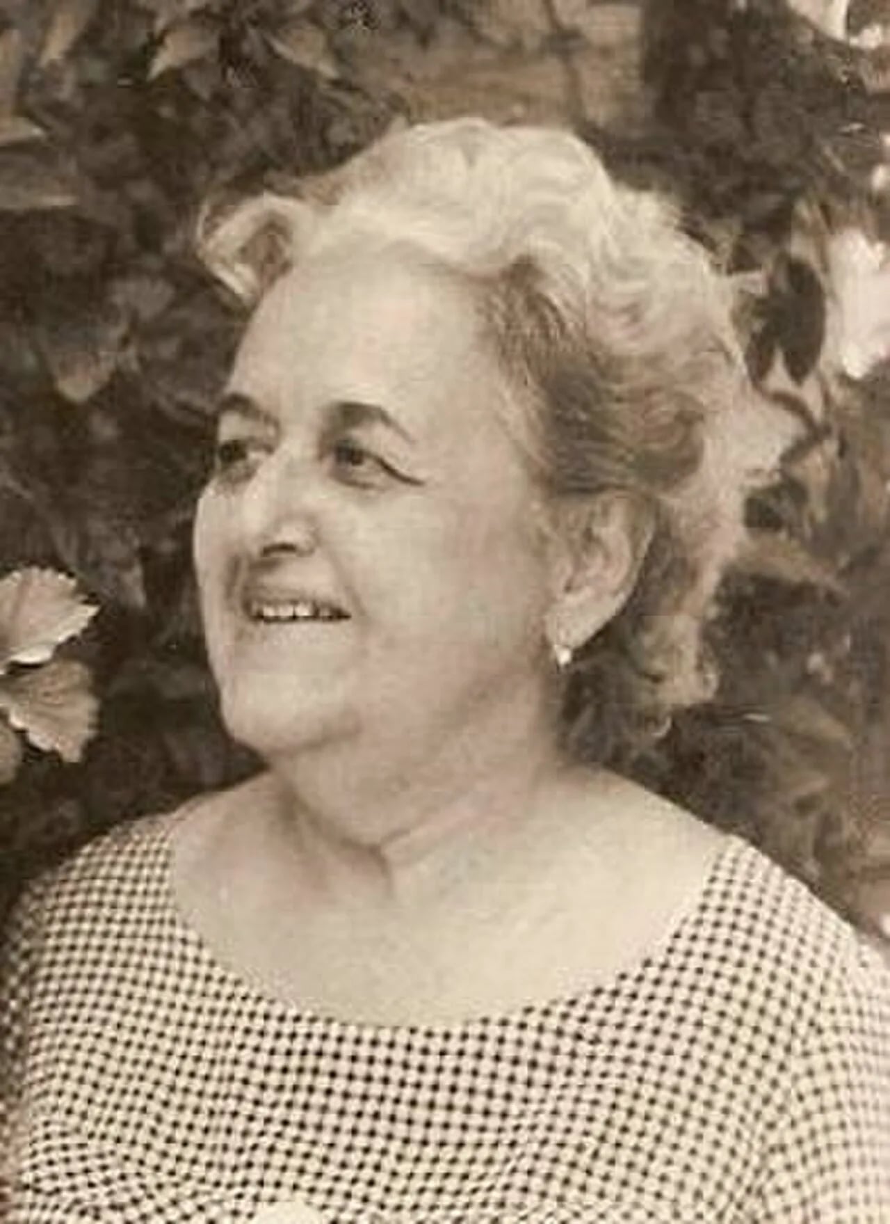 Porträt von Margot Rojas Mendoza (1903–1996) – Gedenkseite