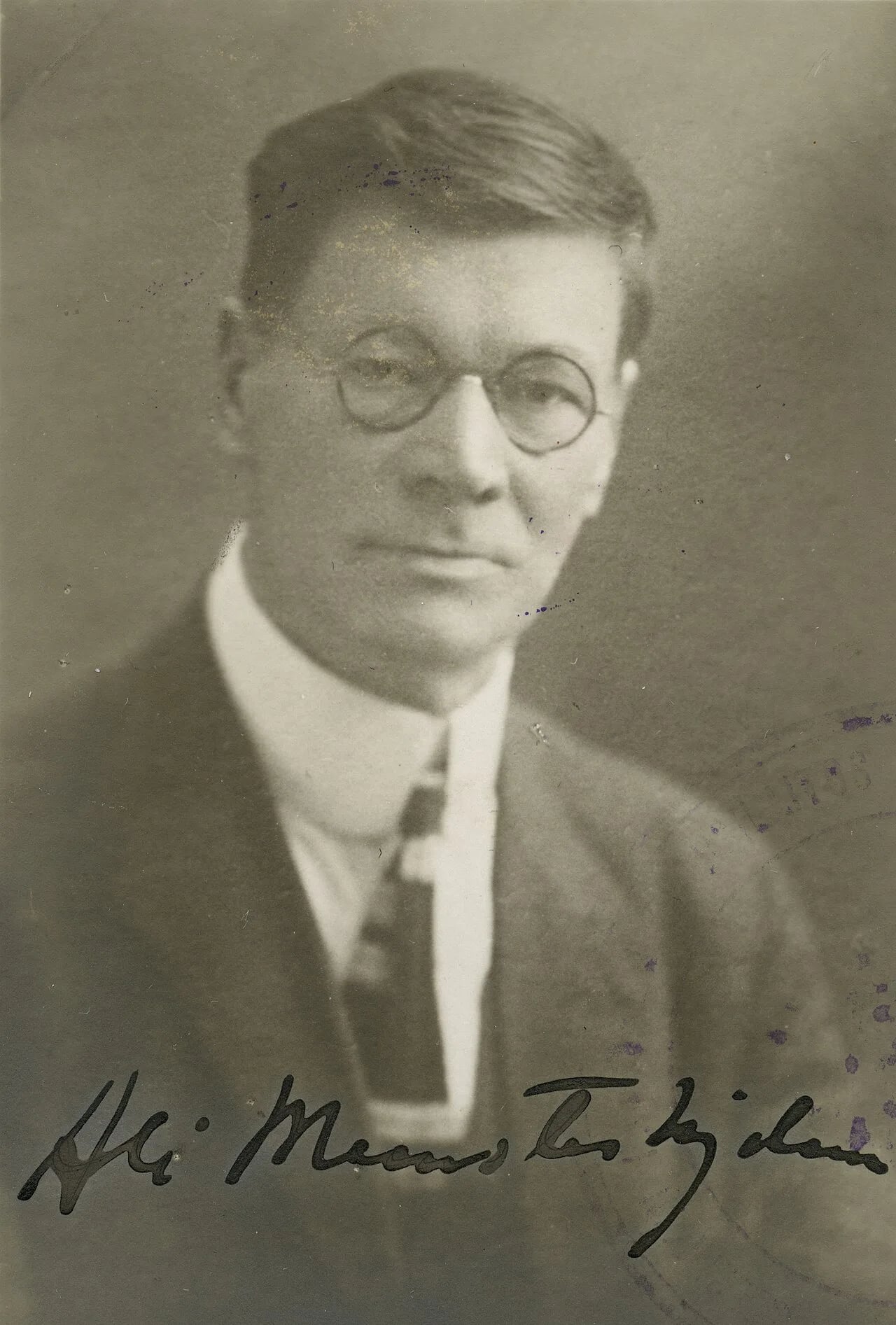 Porträt von Ali Munsterhjelm (1873–1944) – Gedenkseite