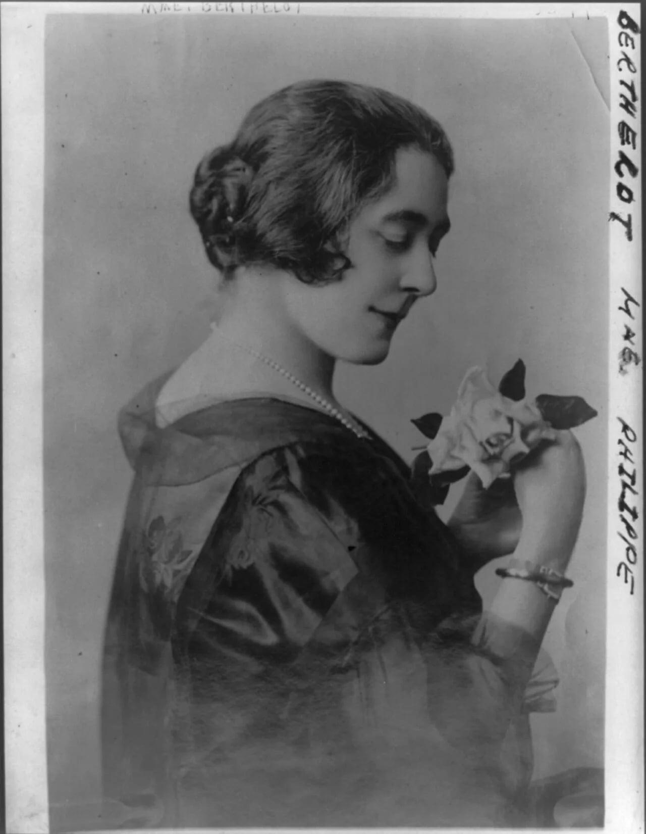 Portrait of Hélène Berthelot (1867–1955) – memorial page