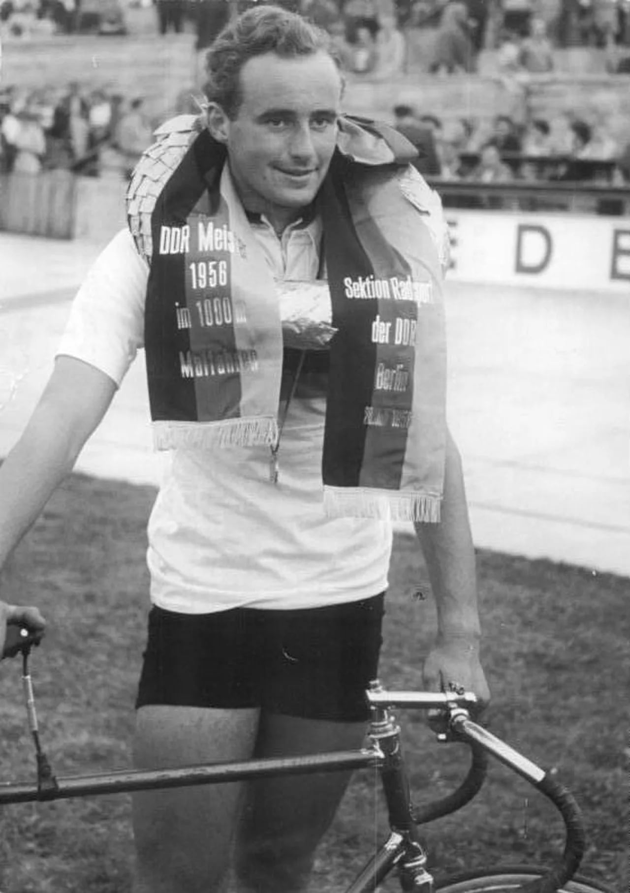 Portrait of Jürgen Simon (1938–2003) – memorial page