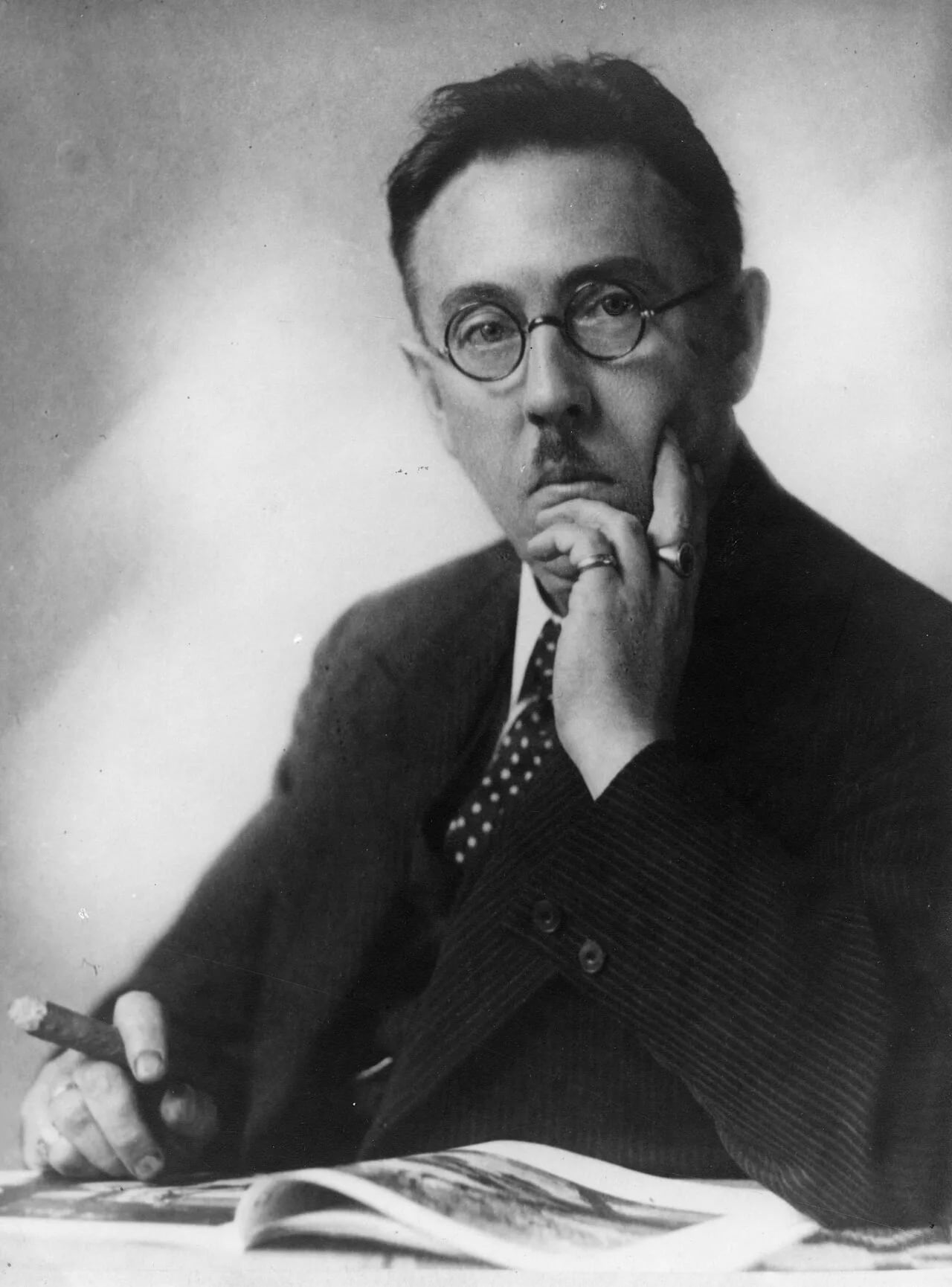 Portrait of Francis Kramer (1878–1965) – memorial page