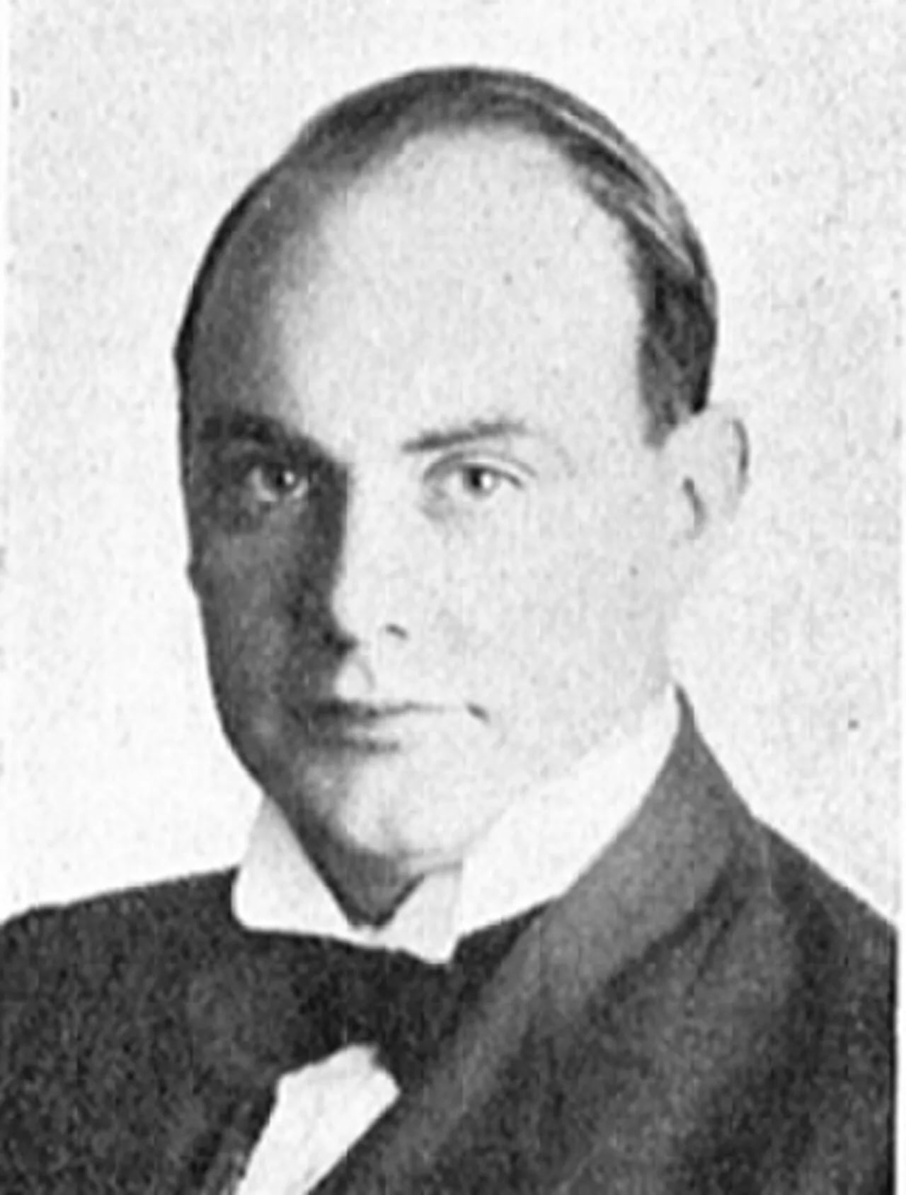 Portrait of David Ollén (1891–1978) – memorial page