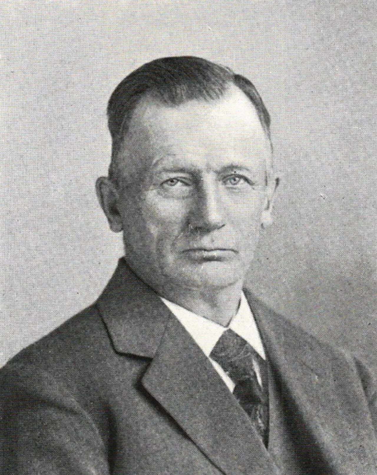 Porträt von Johan Olofsson i Digernäs (1860–1940) – Gedenkseite