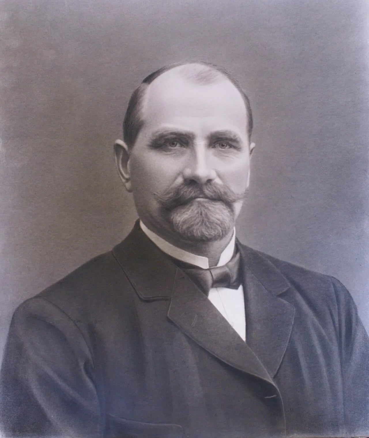 Porträt von Oscar Broberg (1856–1933) – Gedenkseite