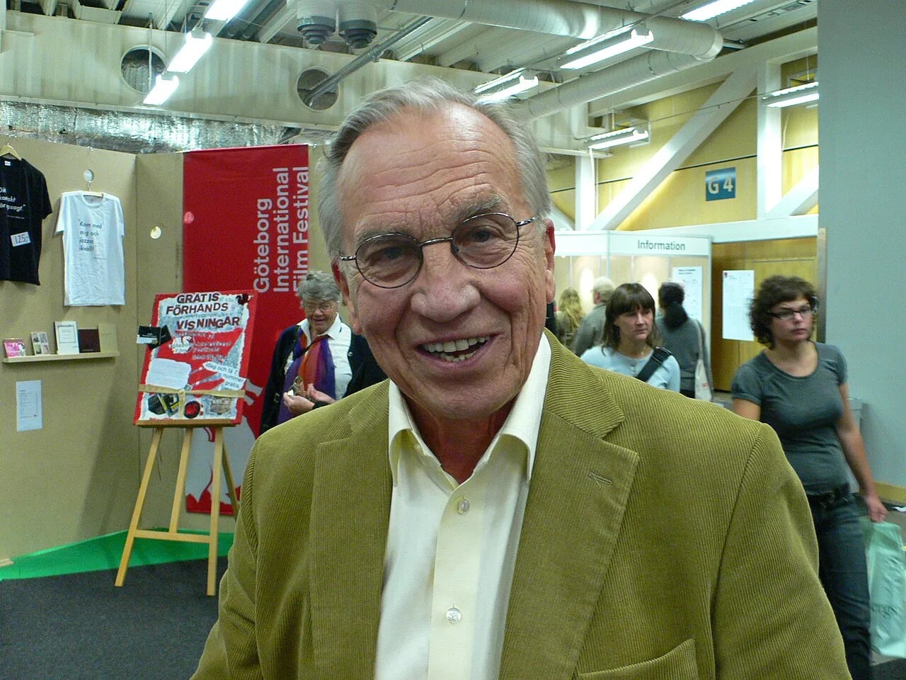 Porträt von Åke Ortmark (1929–2018) – Gedenkseite