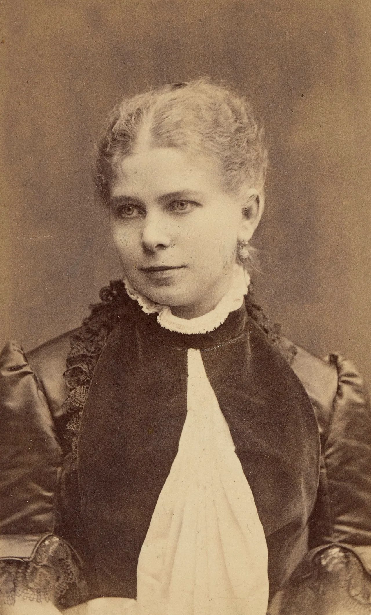 Porträt von Adolfina Zimajer (1852–1939) – Gedenkseite