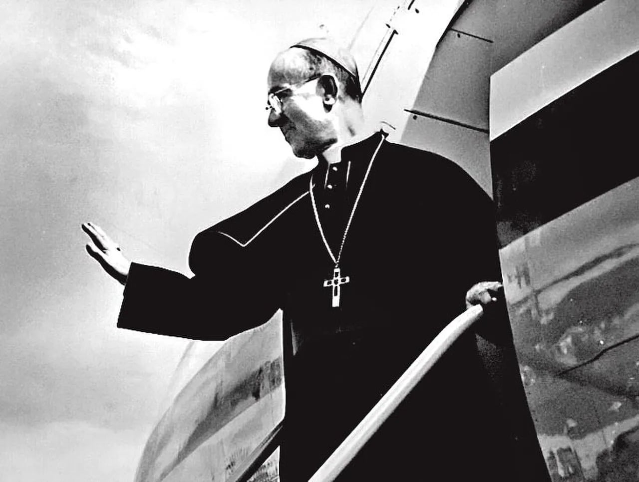 Portrait of Antonio Samorè (1905–1983) – memorial page